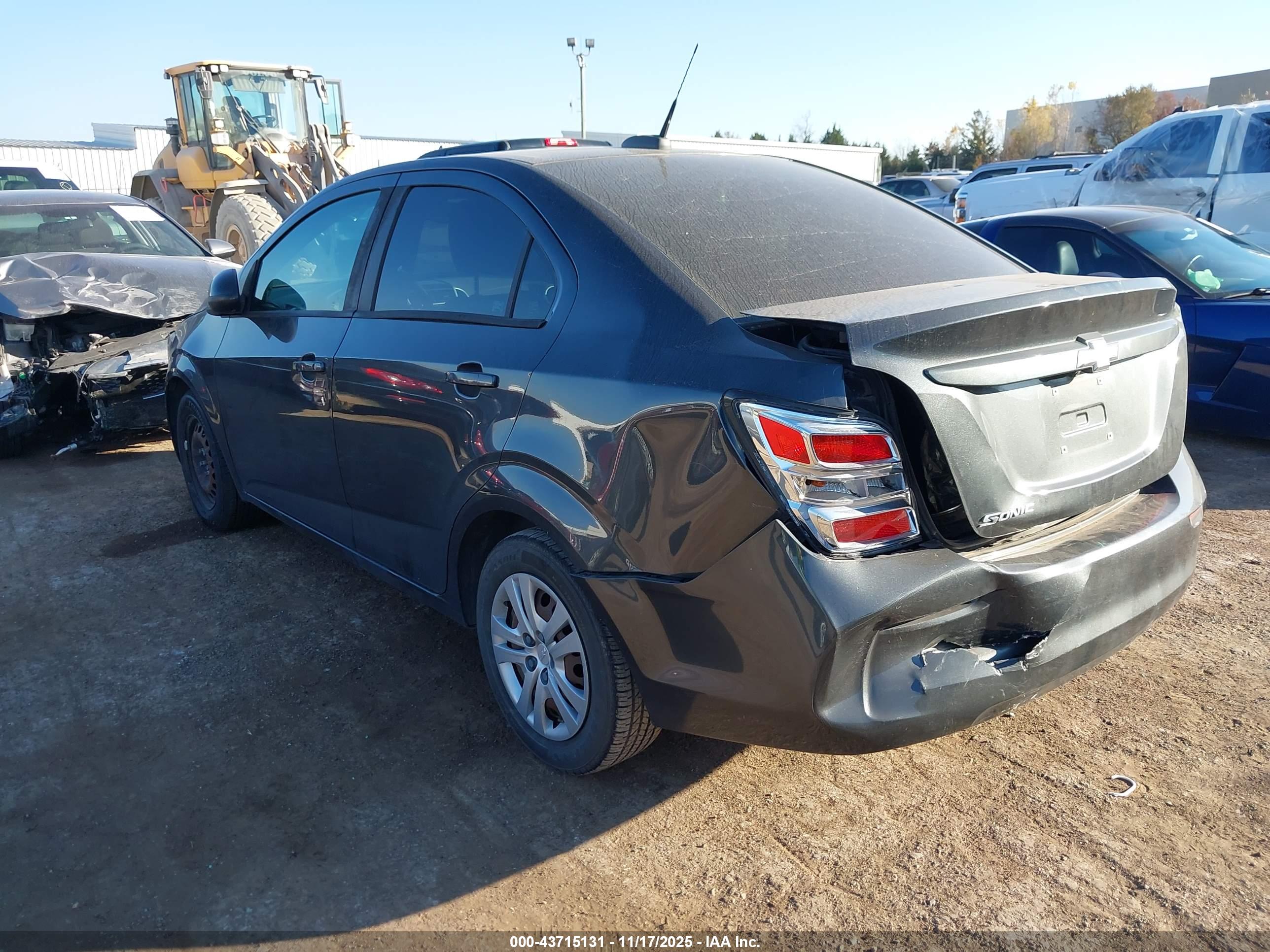 CHEVROLET SONIC image 3