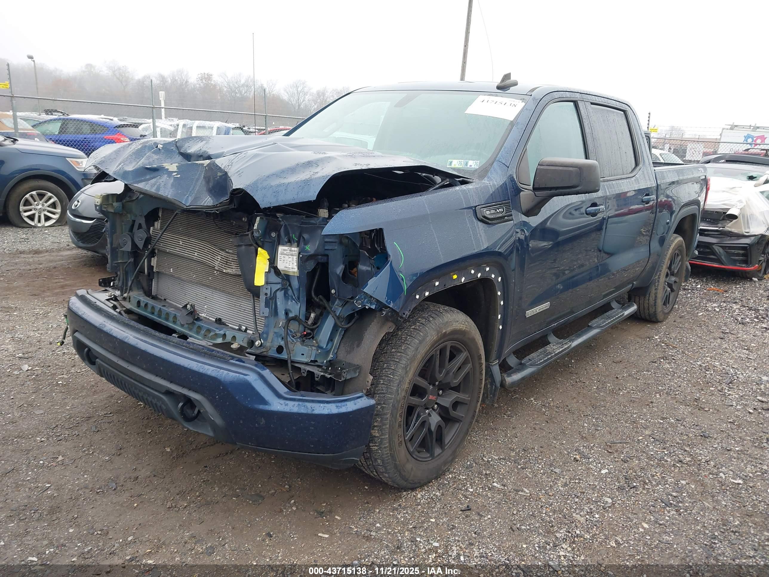 GMC SIERRA image 2