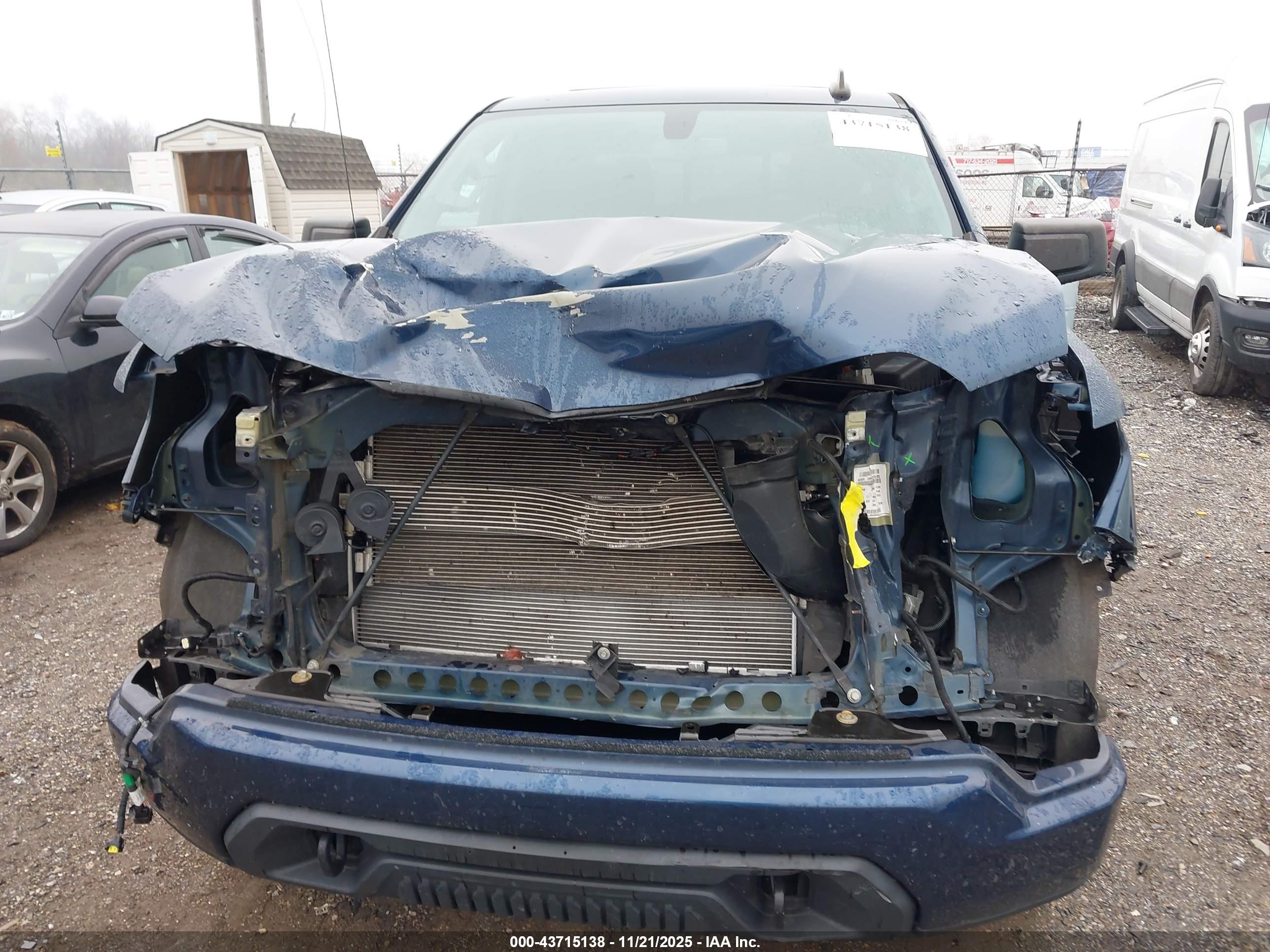 GMC SIERRA image 6