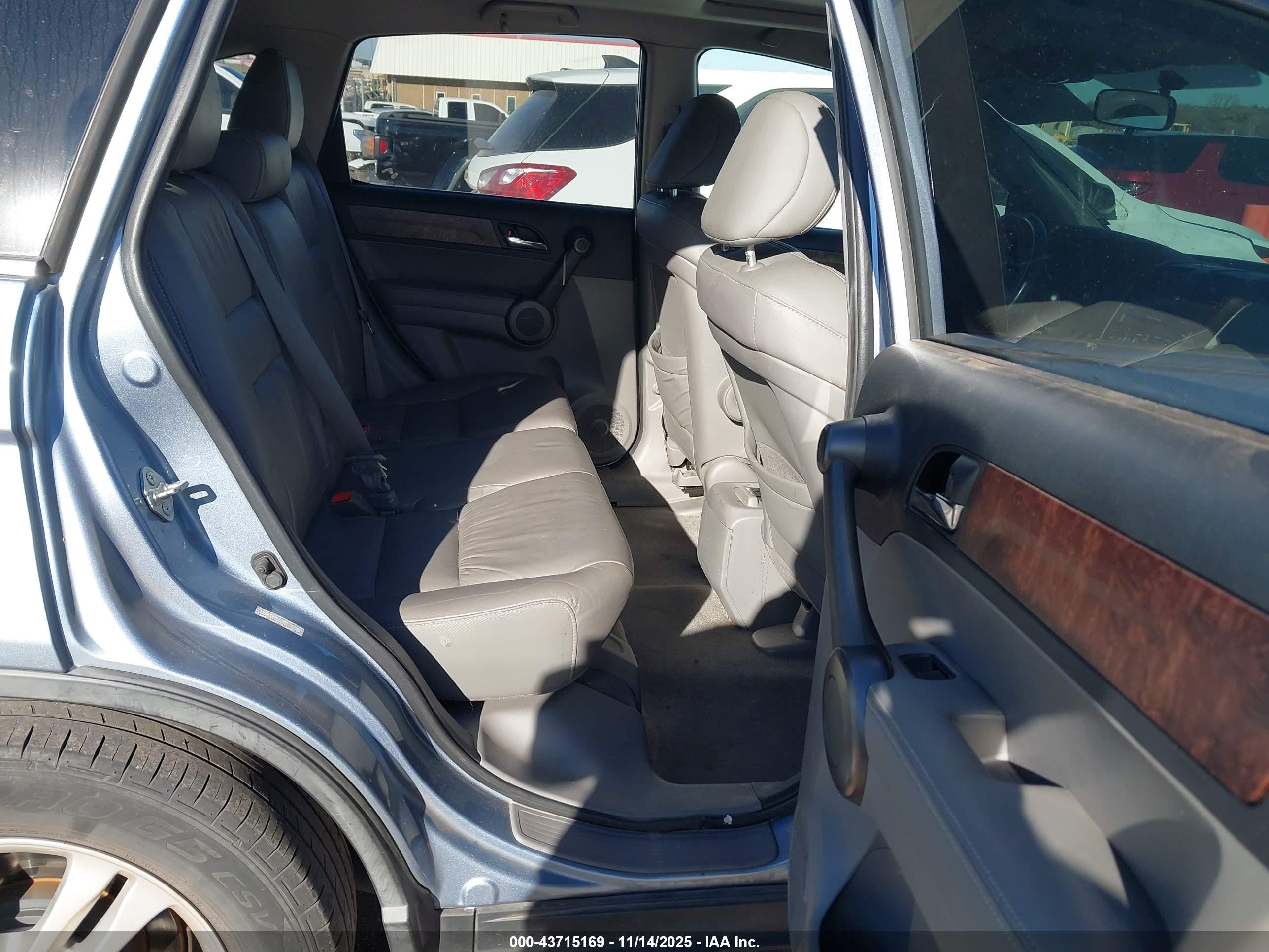 HONDA CR-V image 8