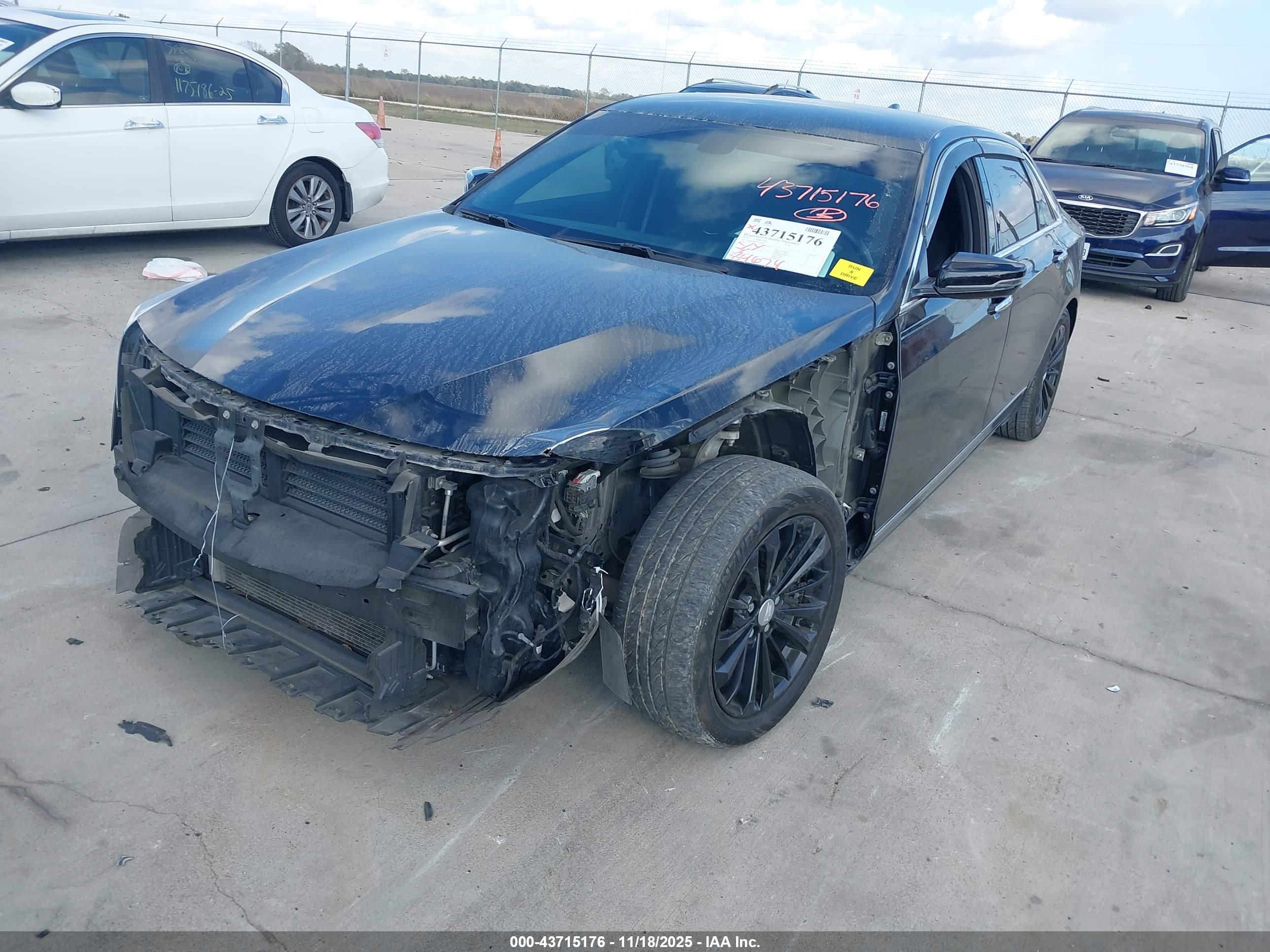 CADILLAC CT6 image 6