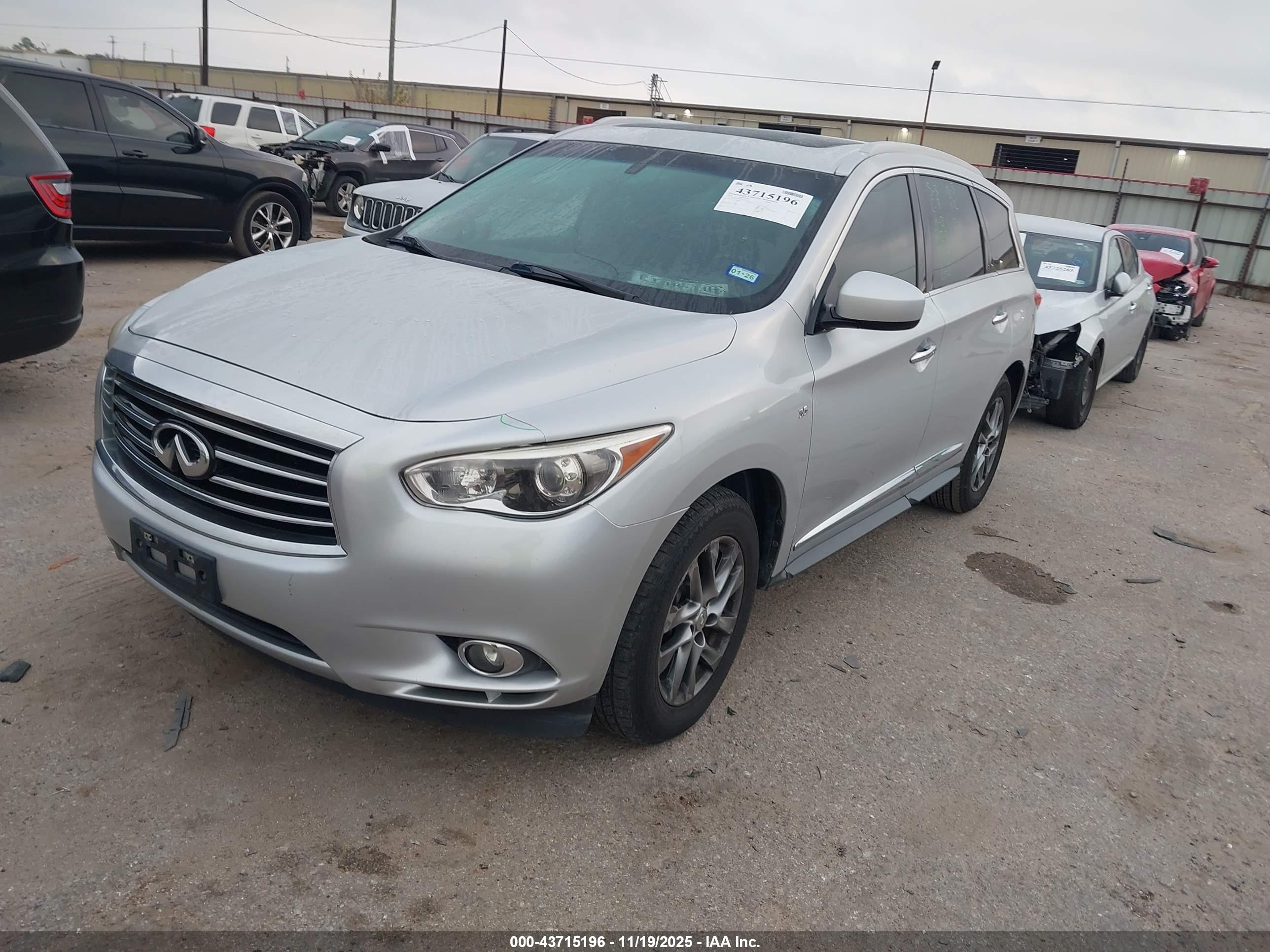 INFINITI QX60 image 2
