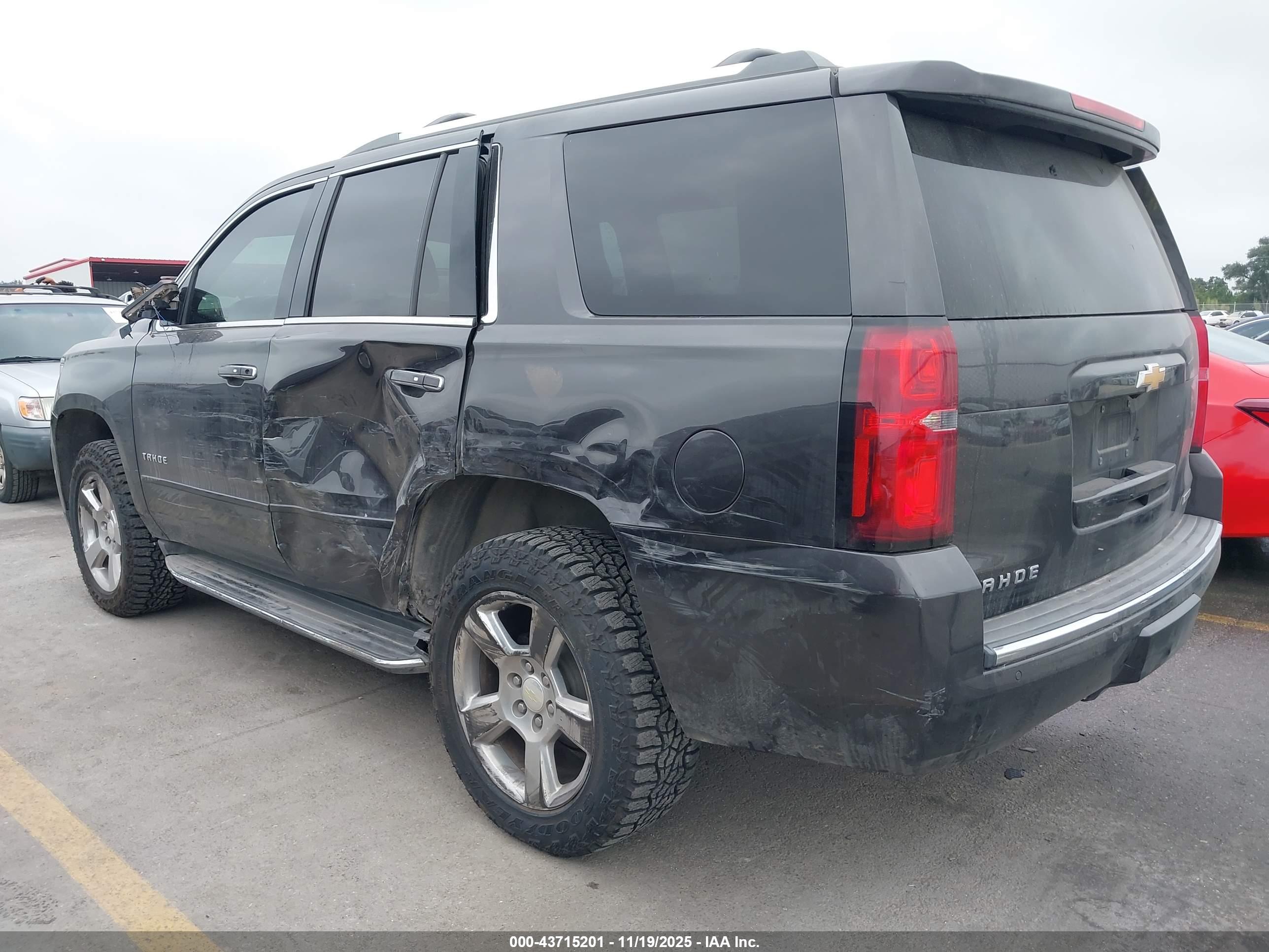 CHEVROLET TAHOE image 3