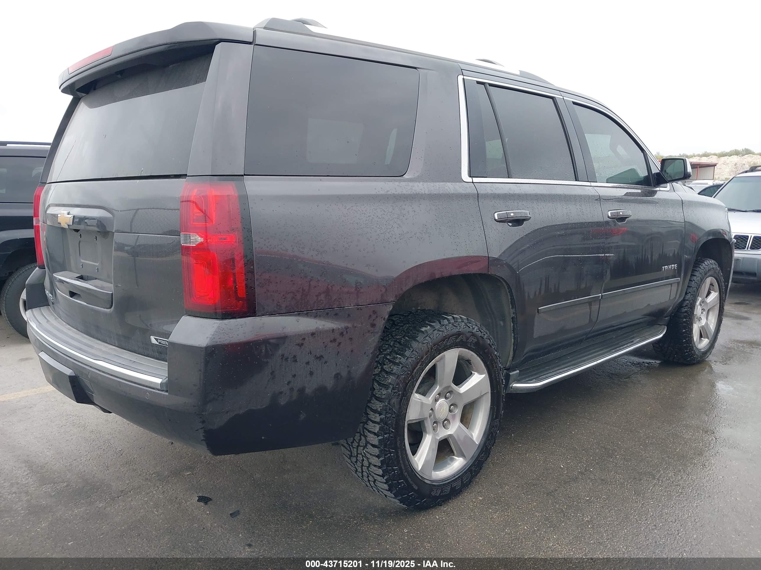 CHEVROLET TAHOE image 4