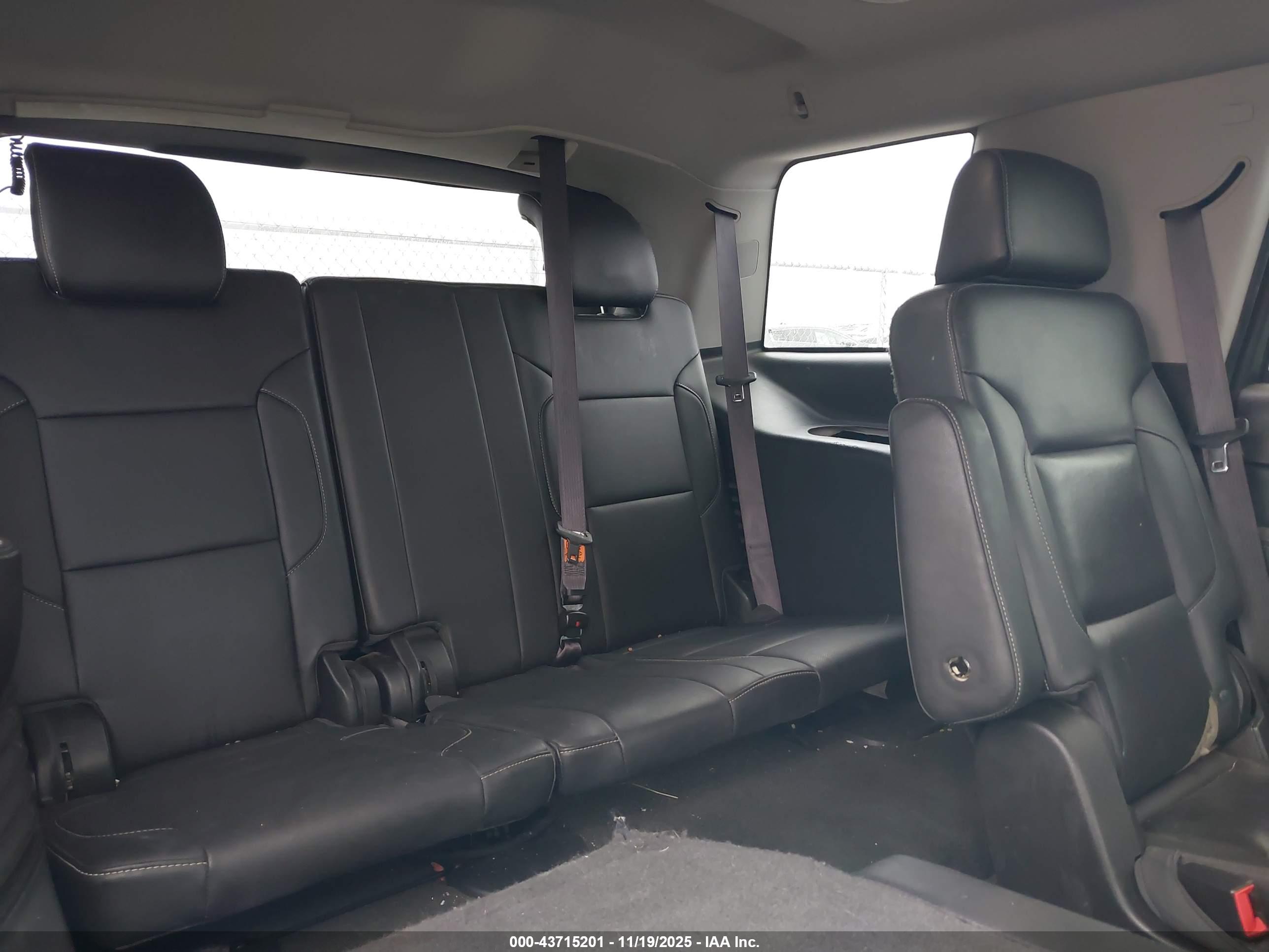 CHEVROLET TAHOE image 8