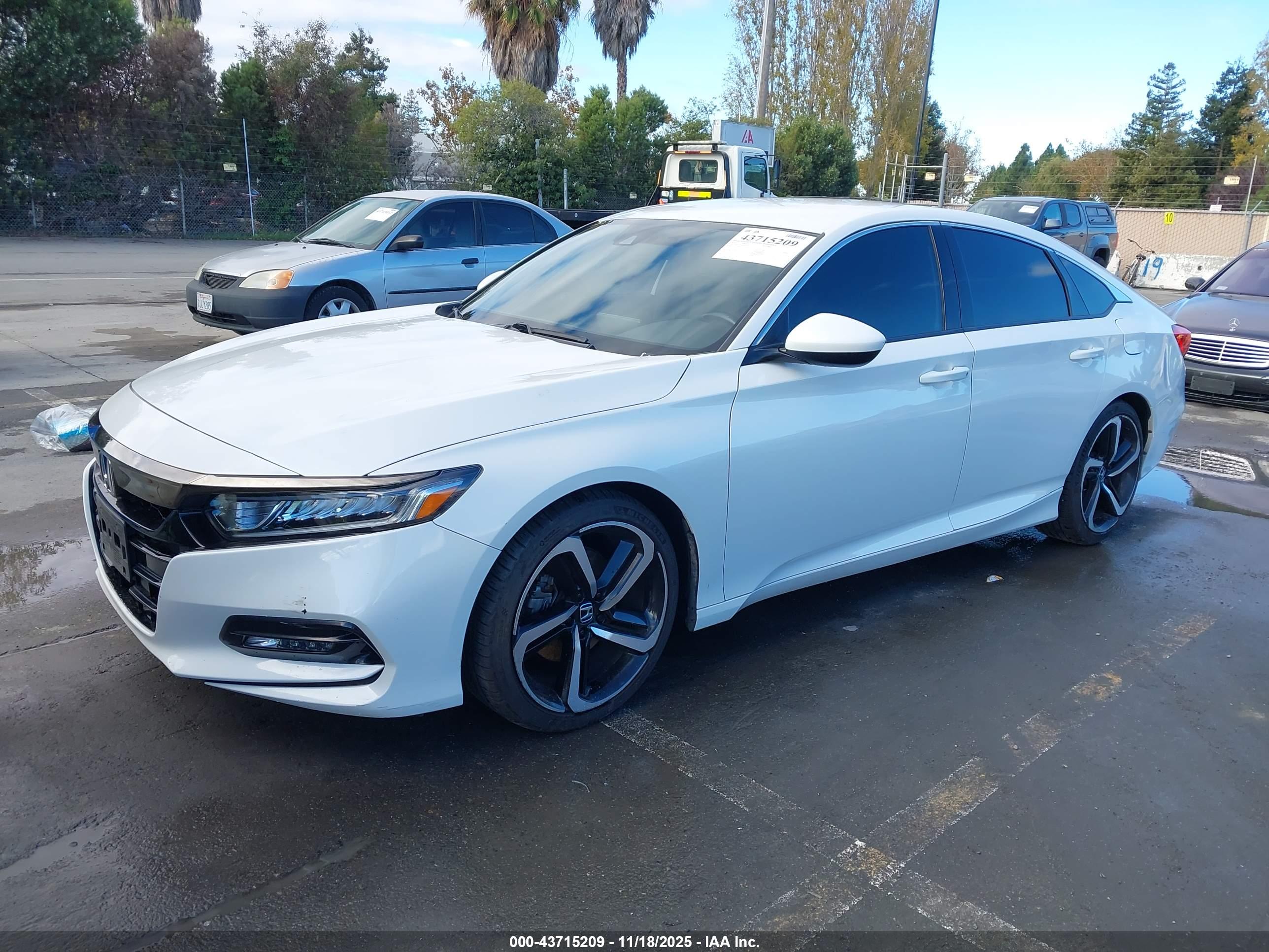 HONDA ACCORD image 2