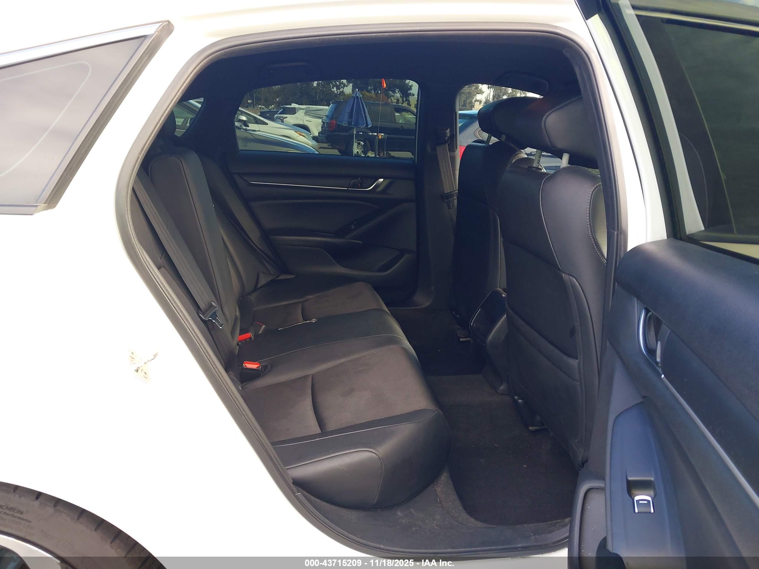 HONDA ACCORD image 8