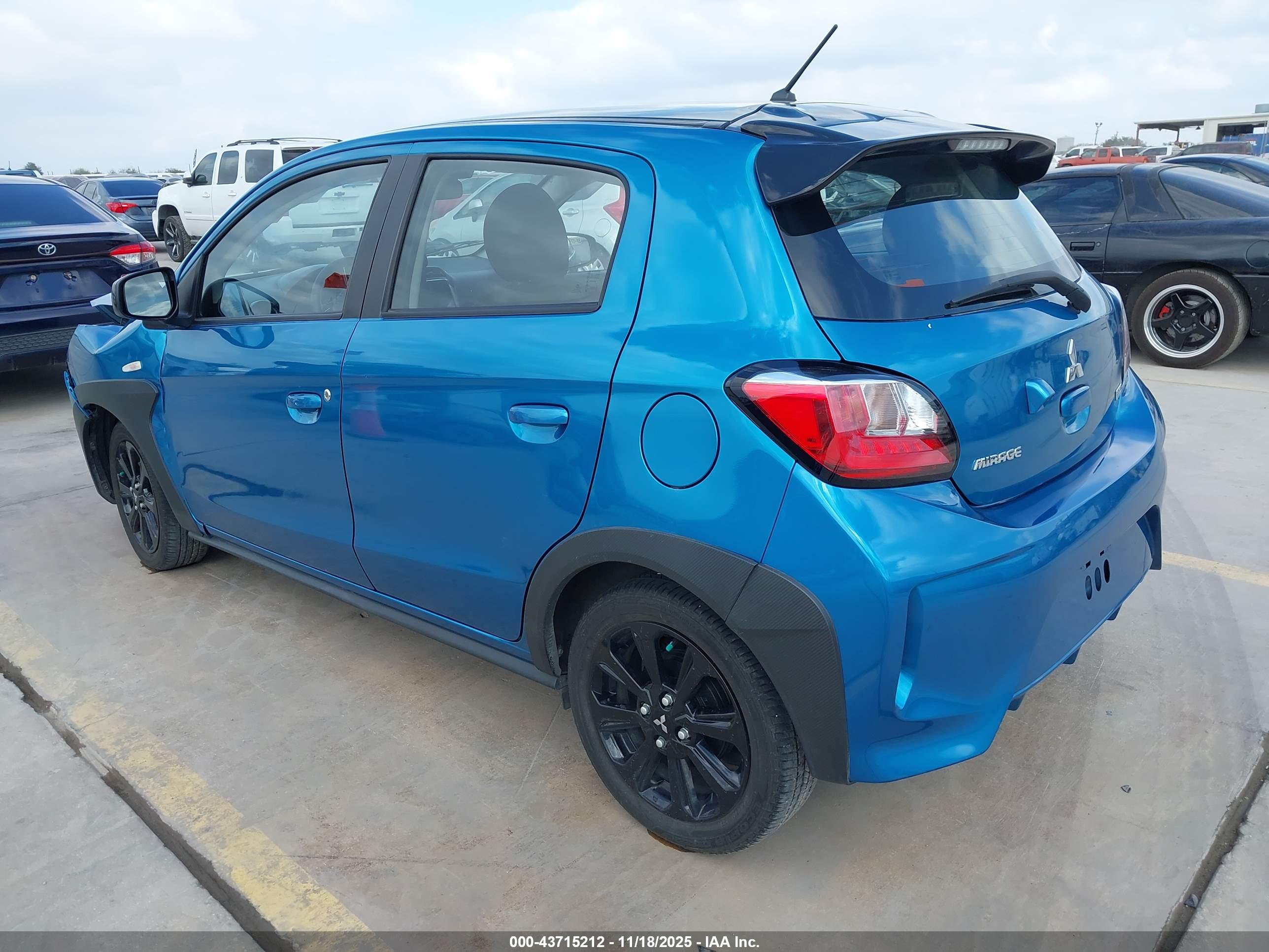 MITSUBISHI MIRAGE image 3