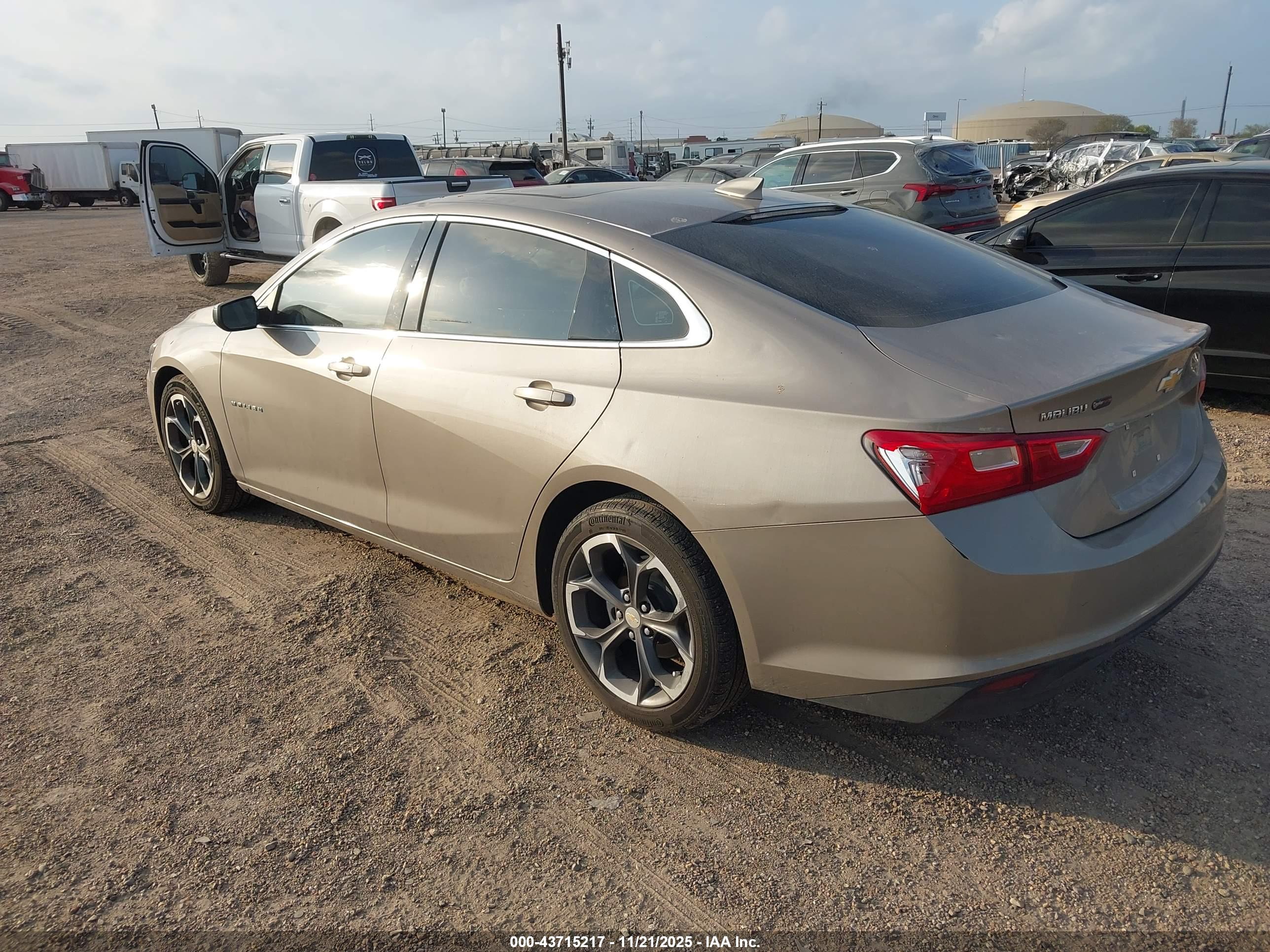 CHEVROLET MALIBU image 3