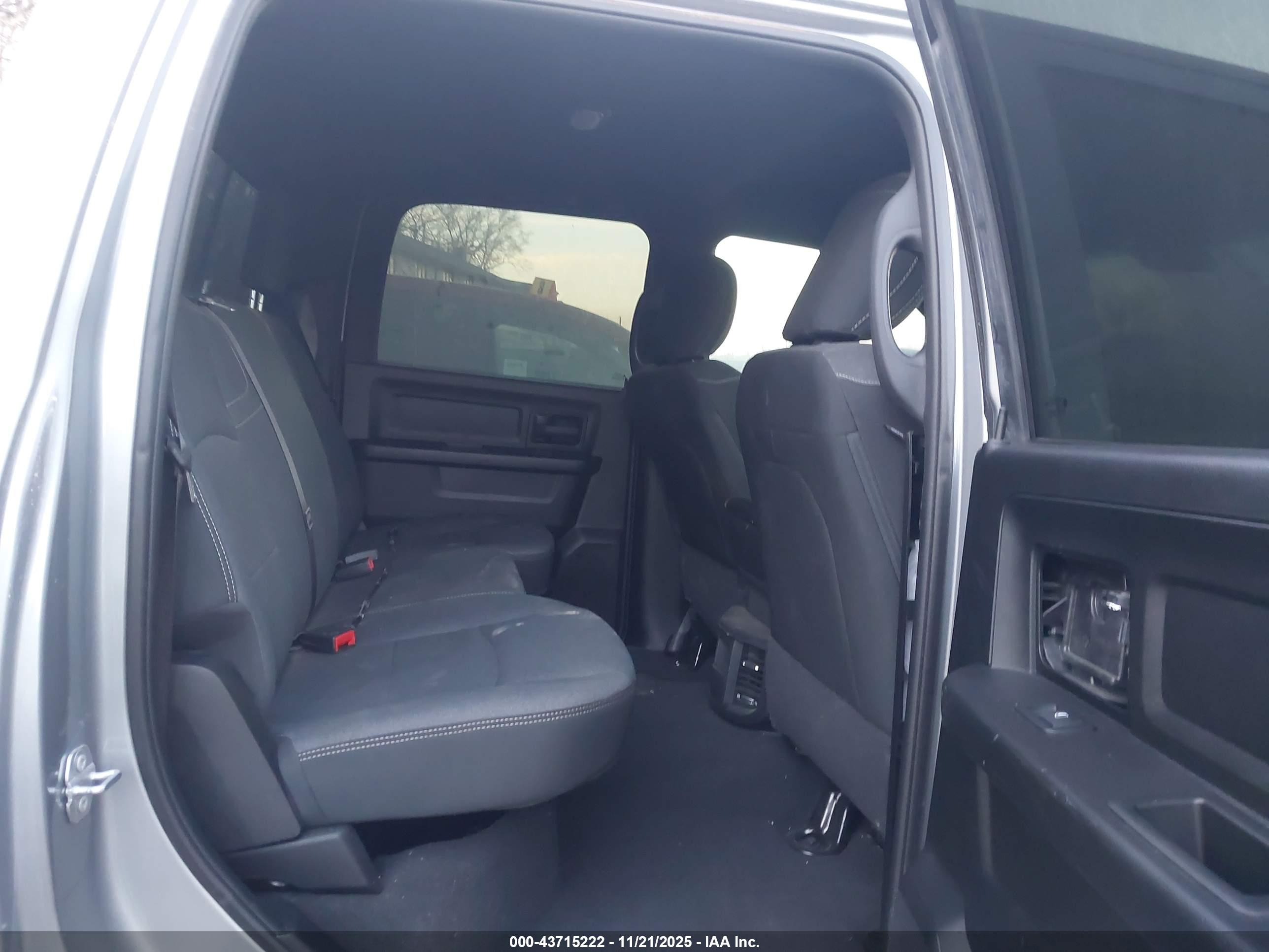 RAM 2500 image 8