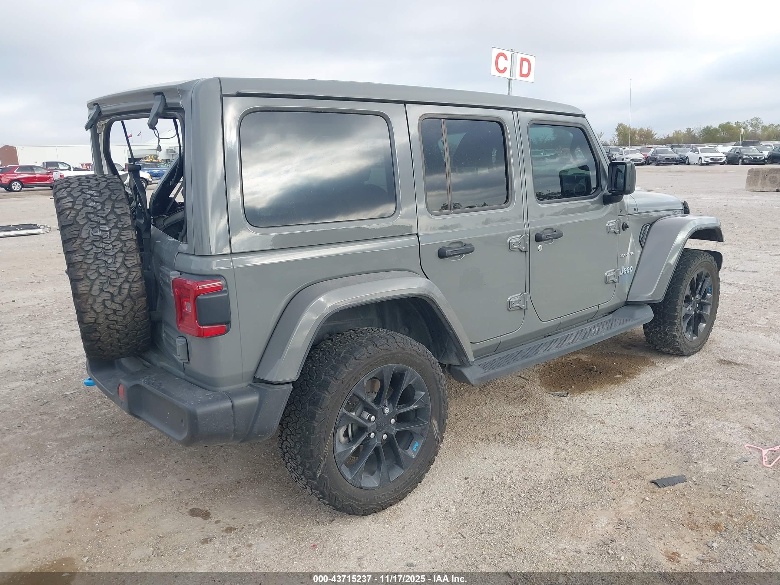 JEEP WRANGLER image 4