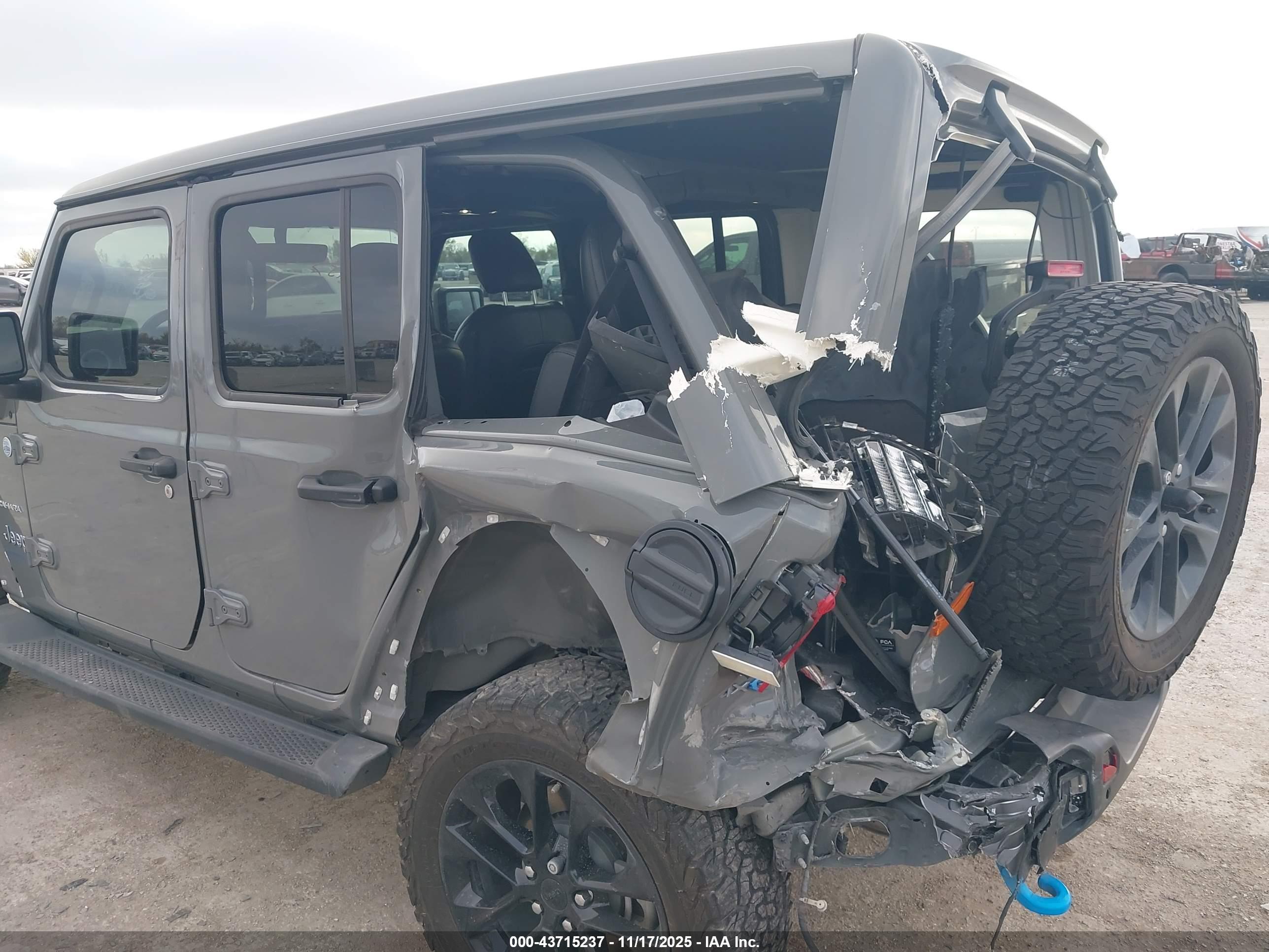 JEEP WRANGLER image 6