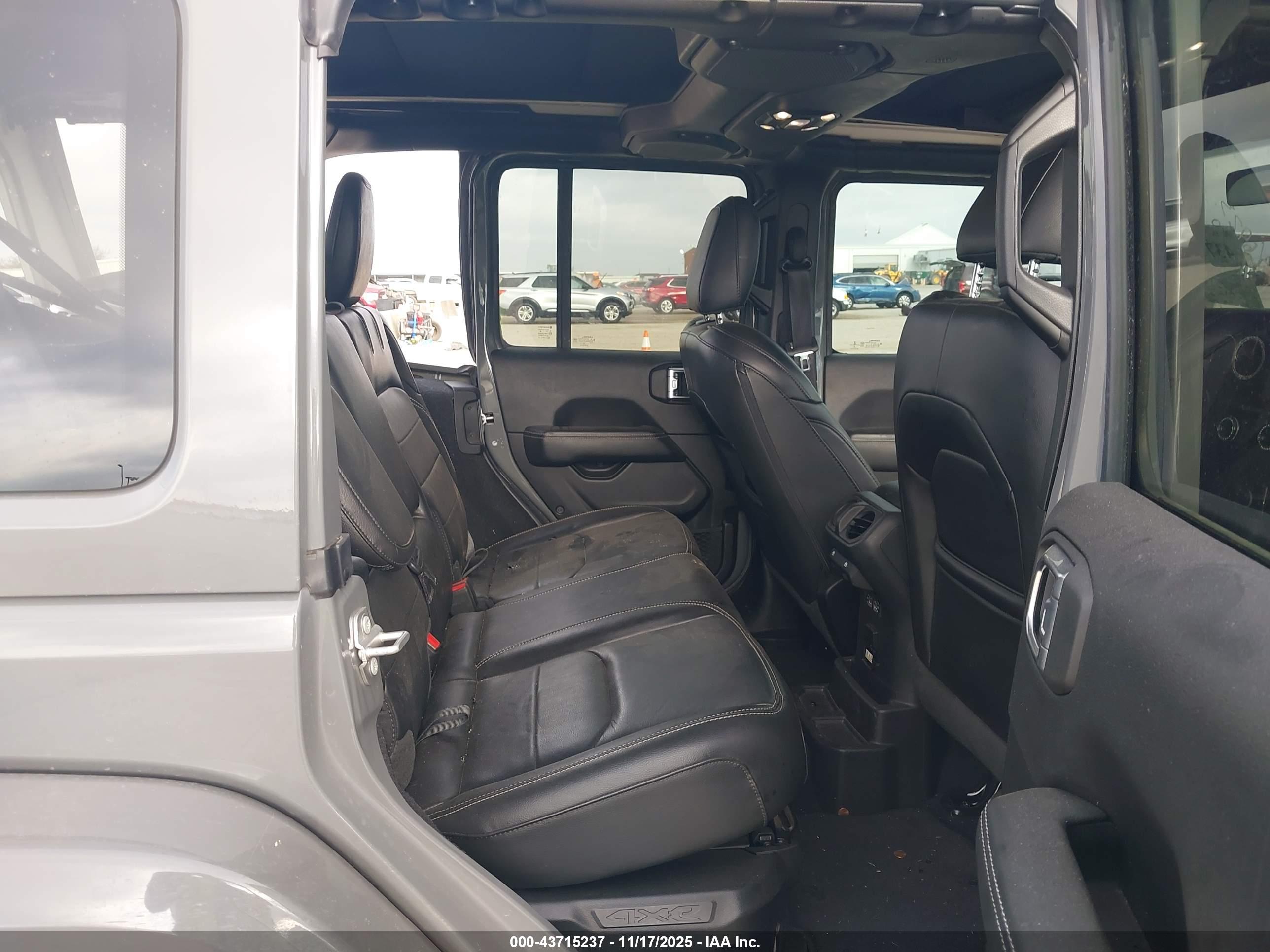 JEEP WRANGLER image 8
