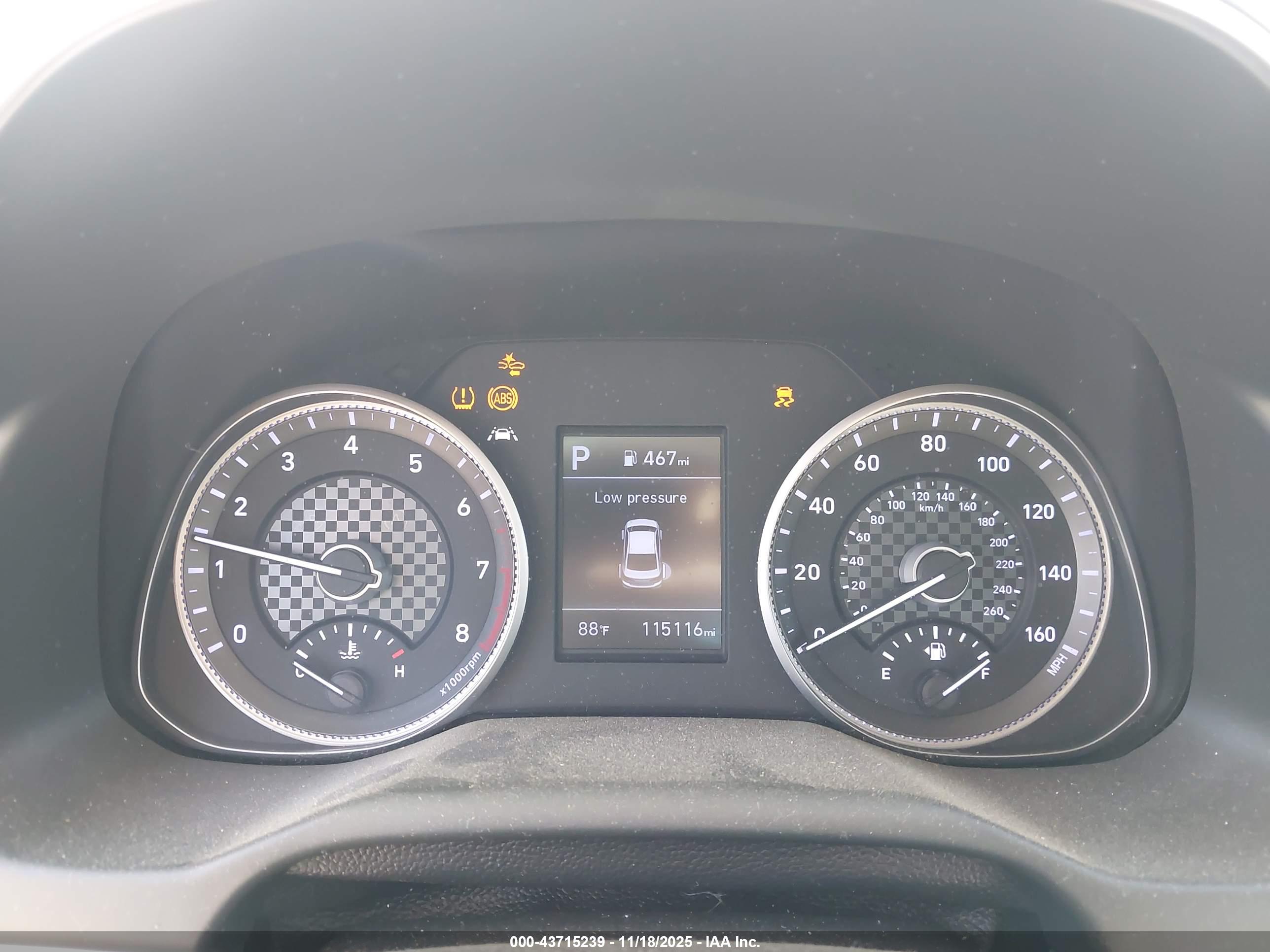 HYUNDAI ELANTRA image 7