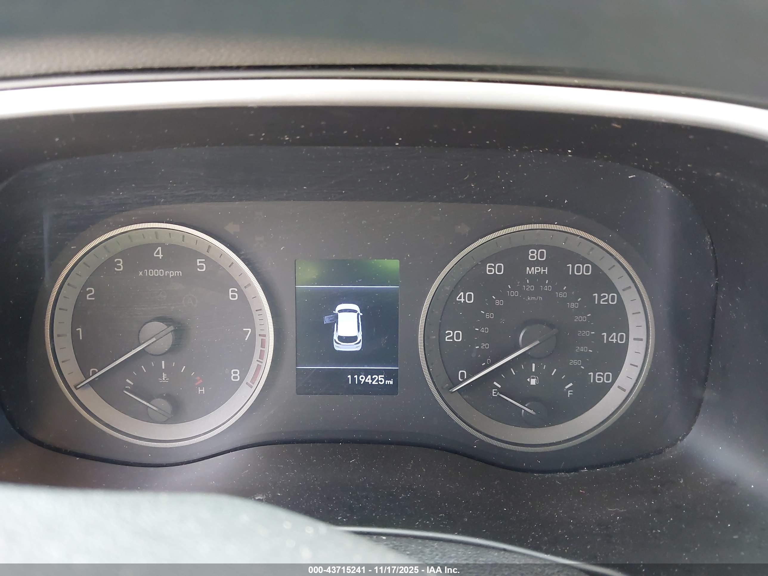 HYUNDAI TUCSON image 7