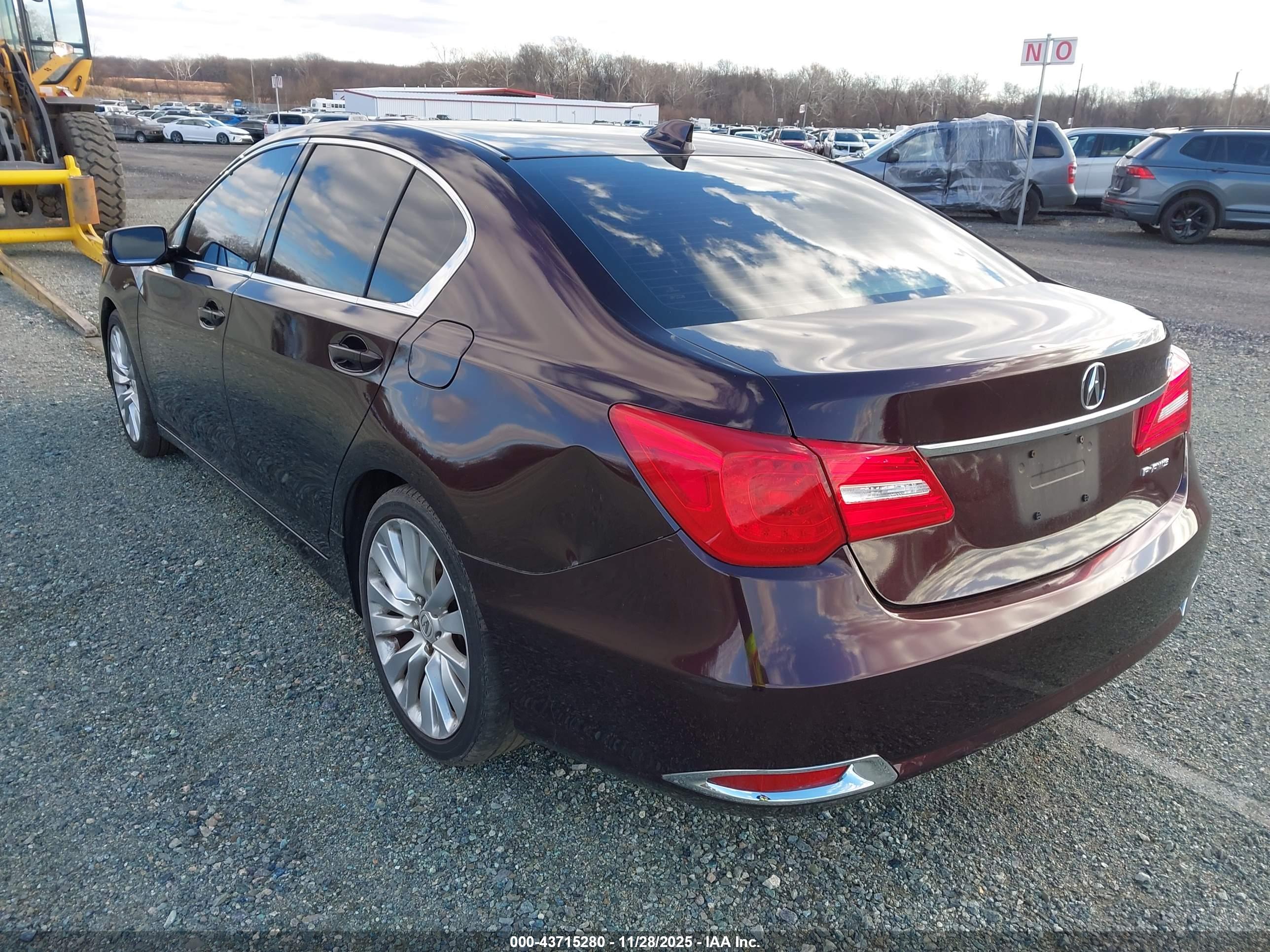 ACURA RLX image 3