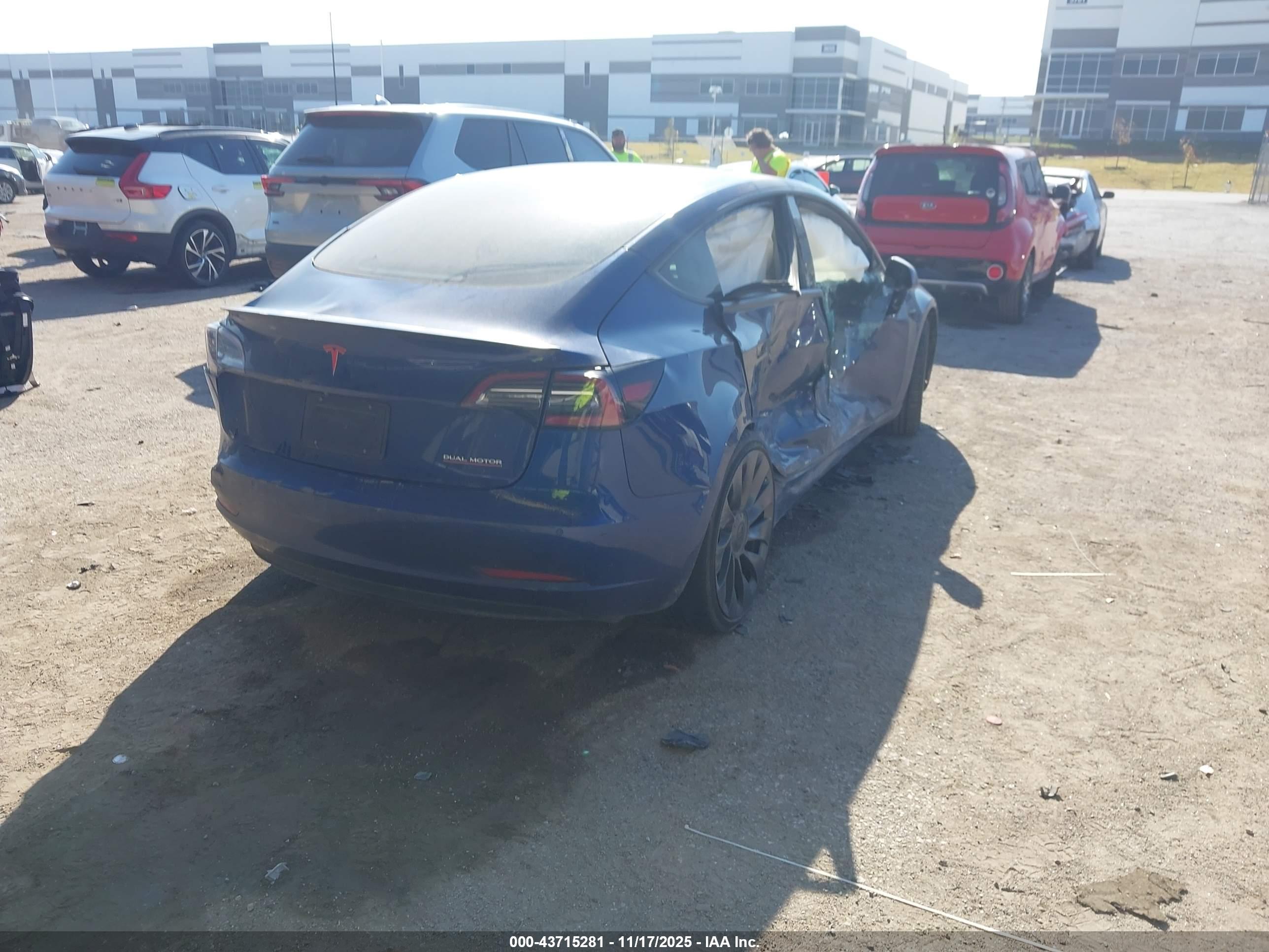 TESLA MODEL image 4