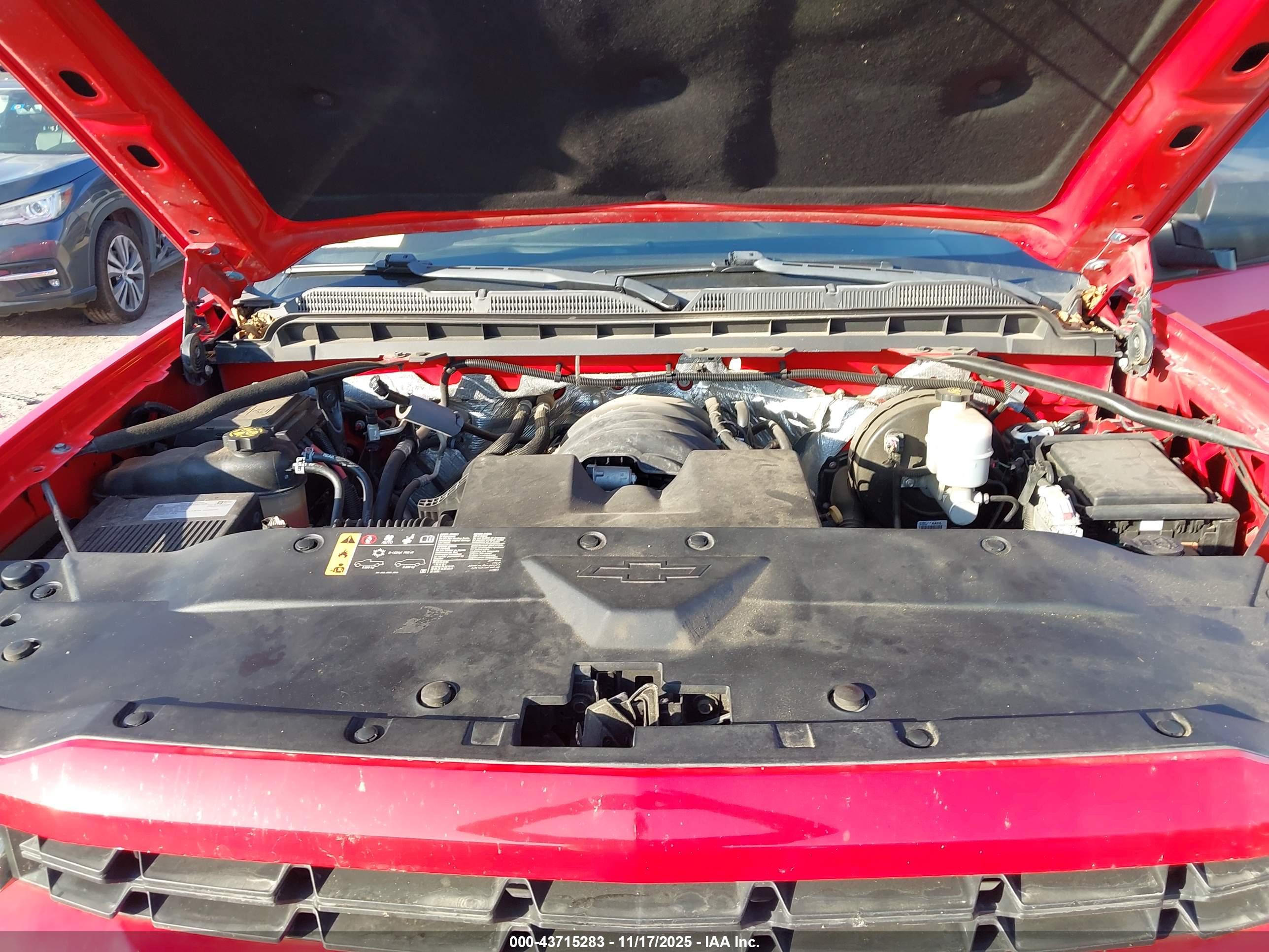 CHEVROLET SILVERADO image 10