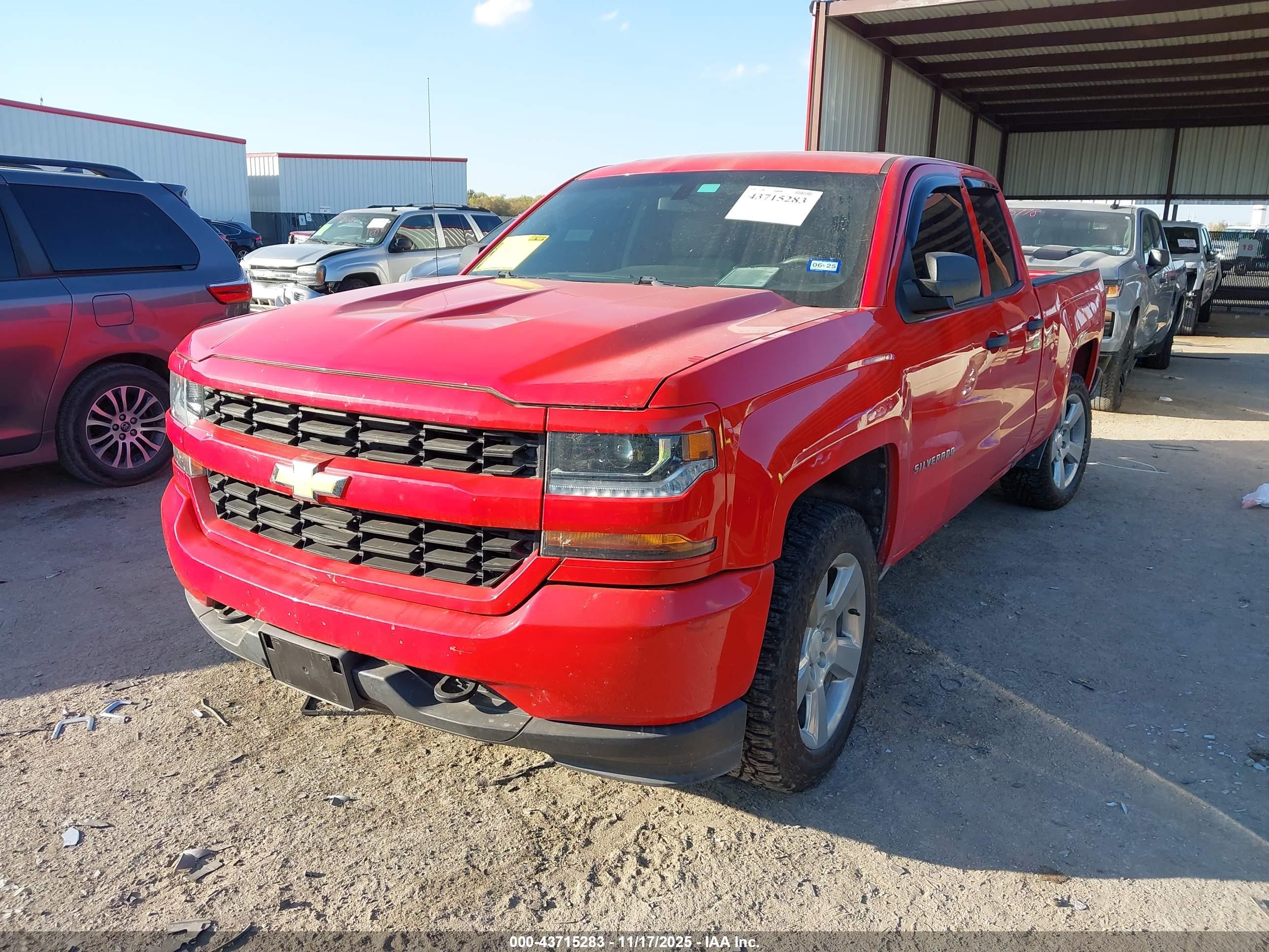CHEVROLET SILVERADO image 2
