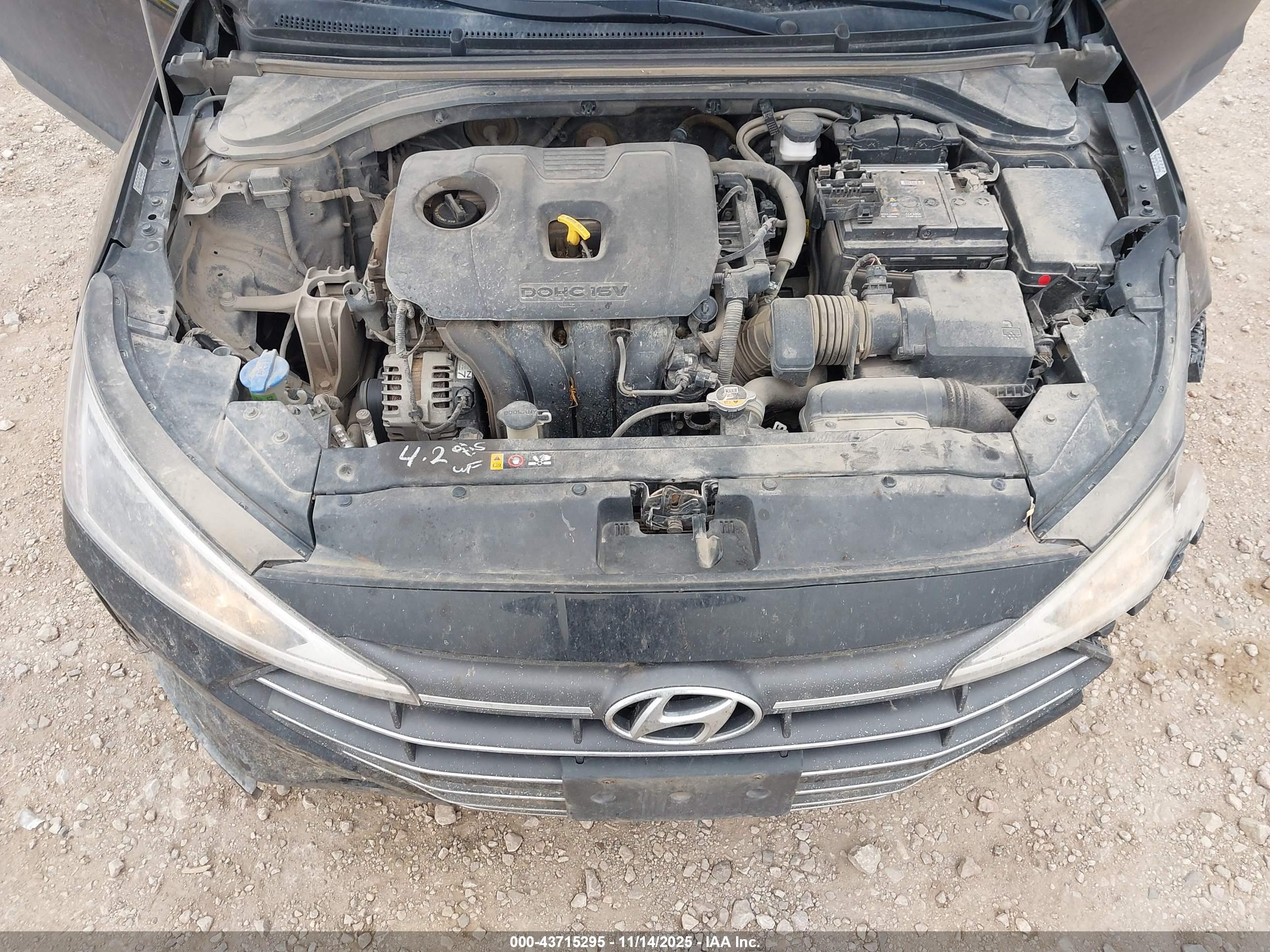 HYUNDAI ELANTRA image 10