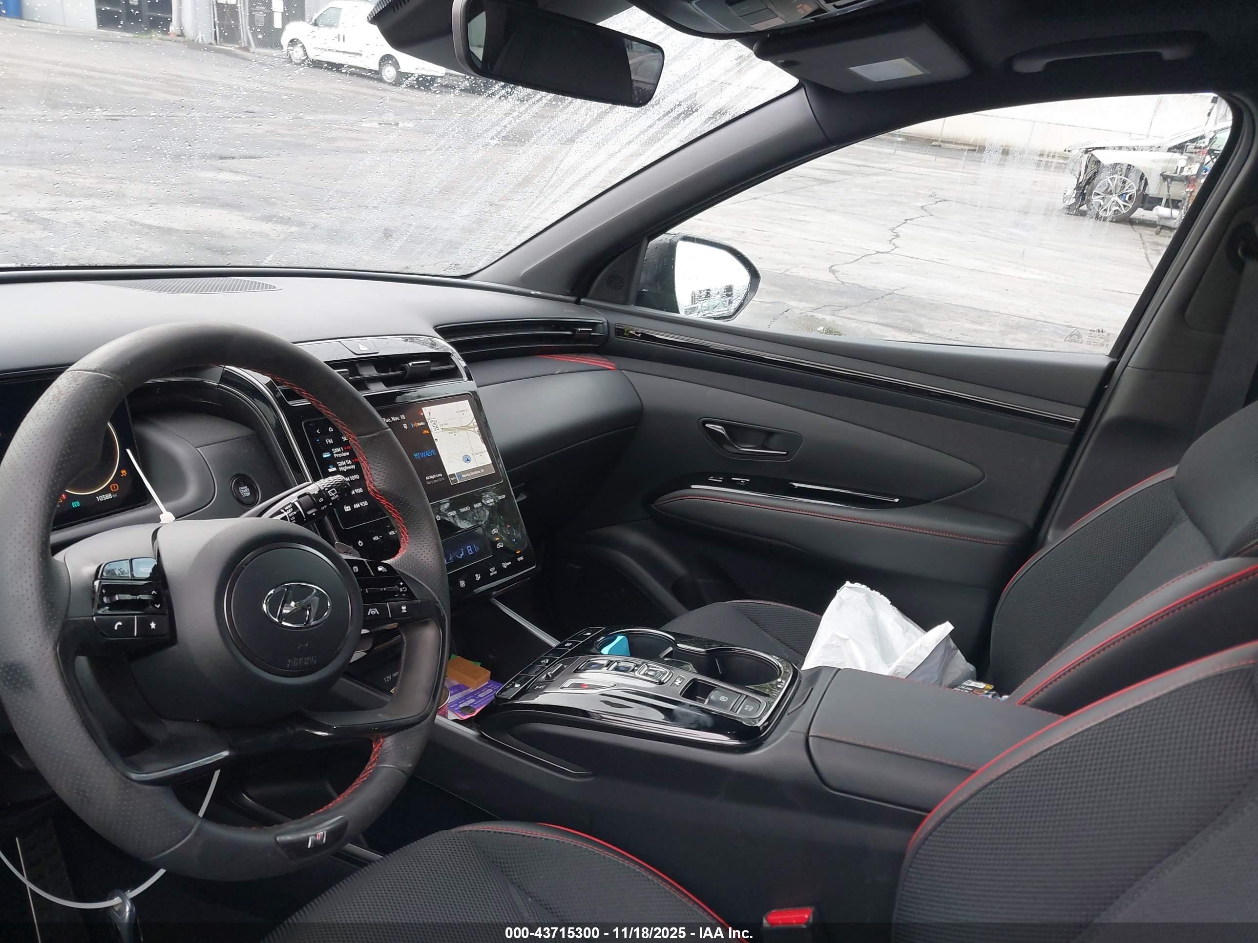 HYUNDAI TUCSON image 5