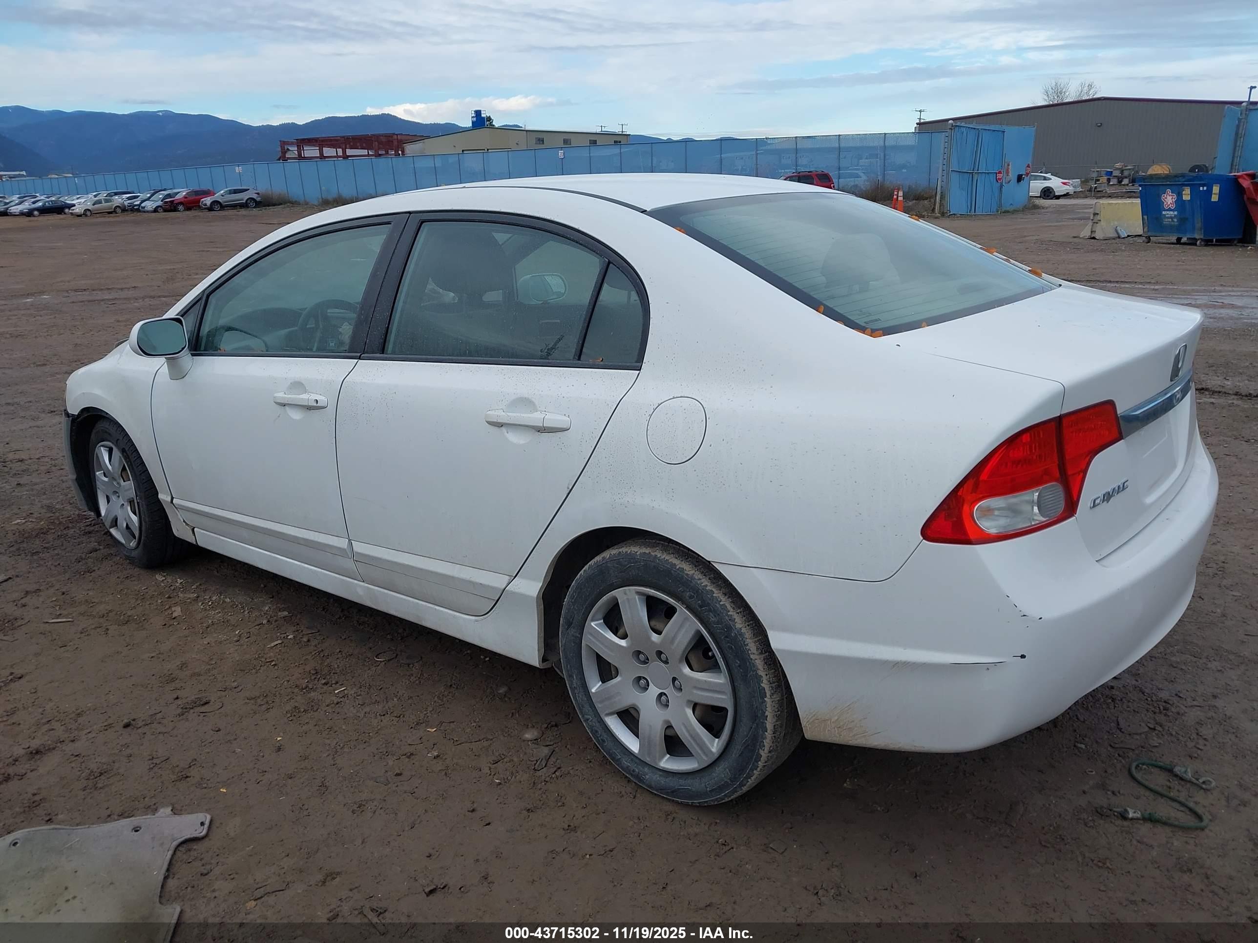 HONDA CIVIC image 3