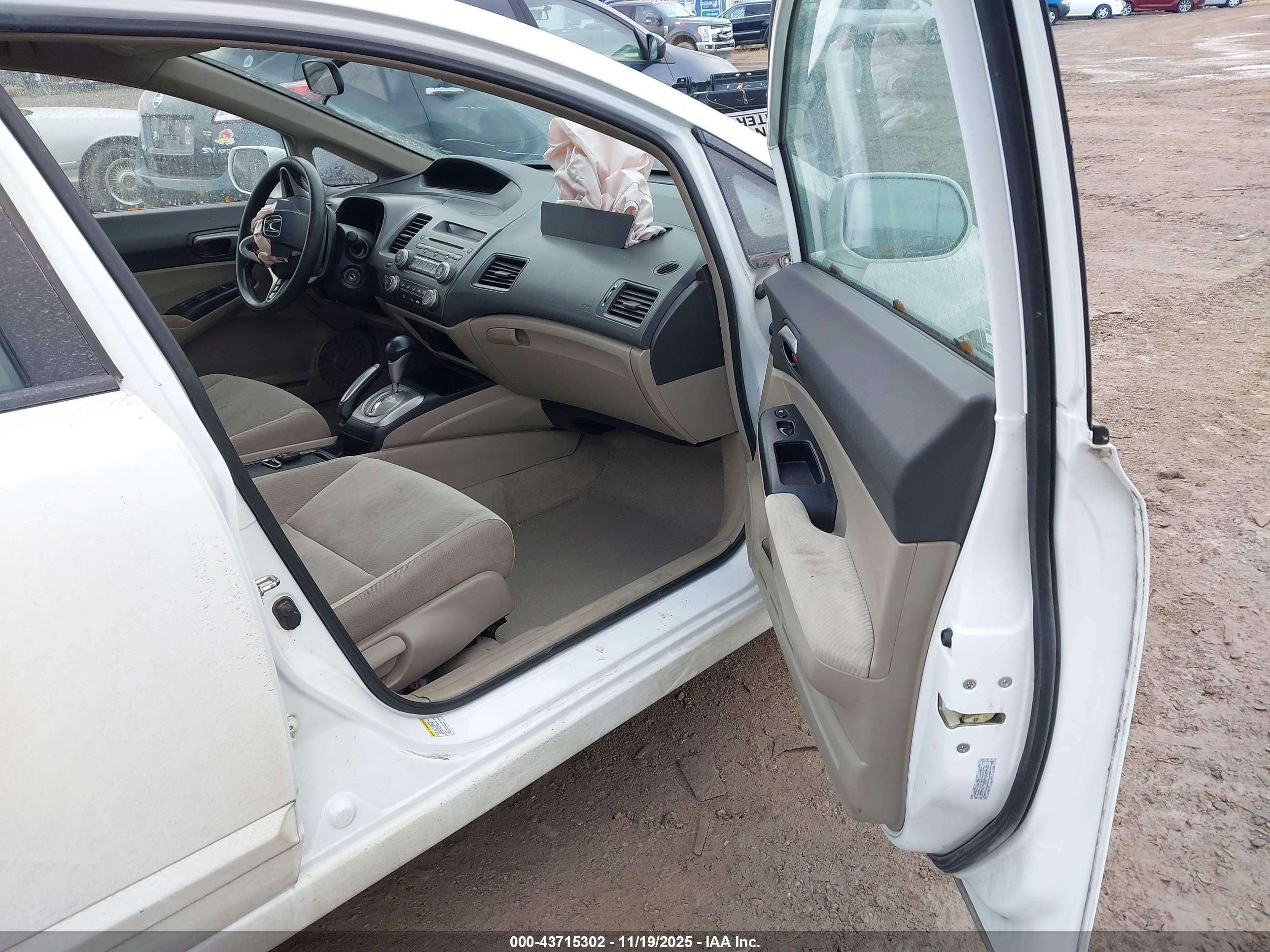 HONDA CIVIC image 5