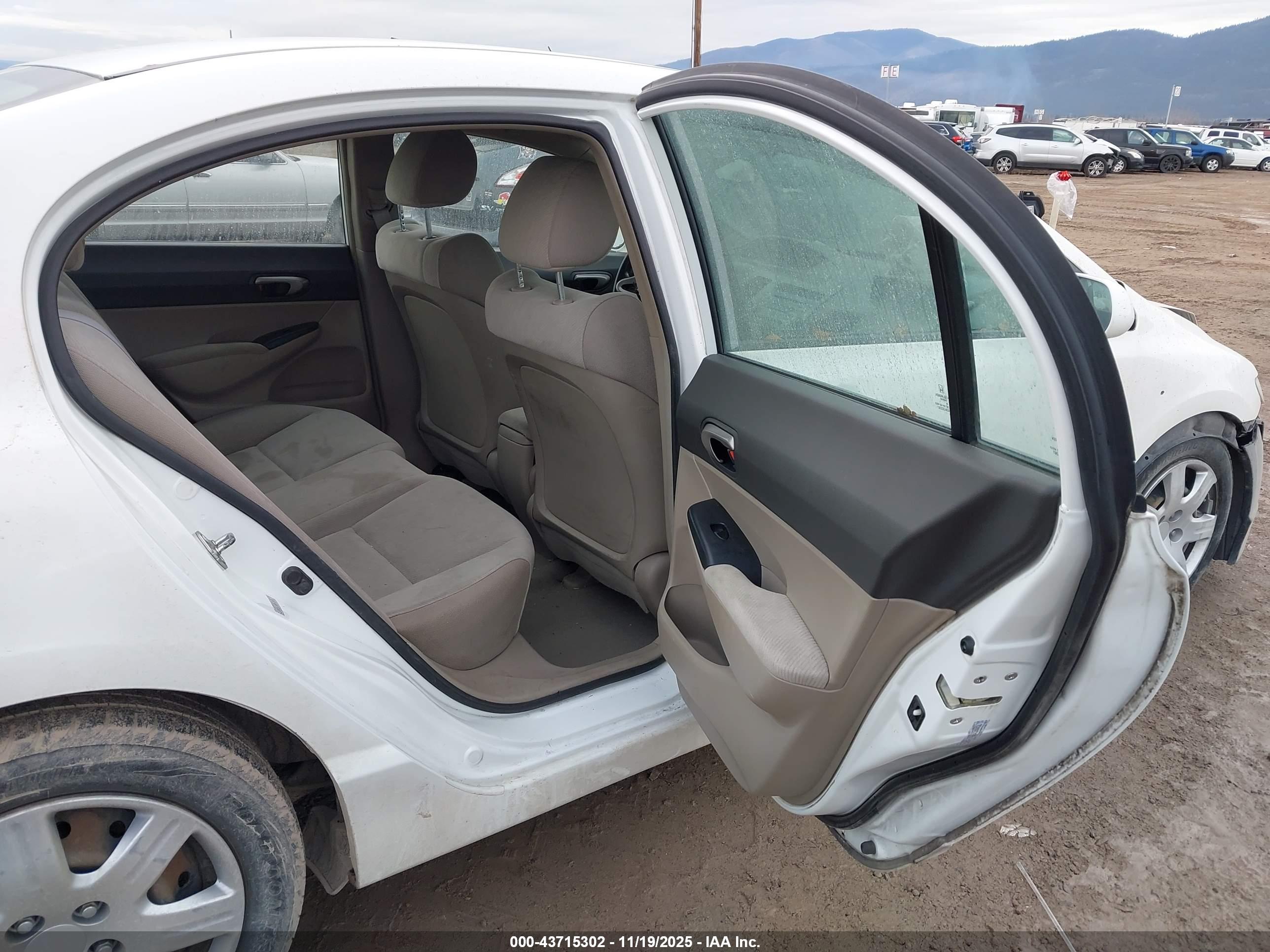 HONDA CIVIC image 8
