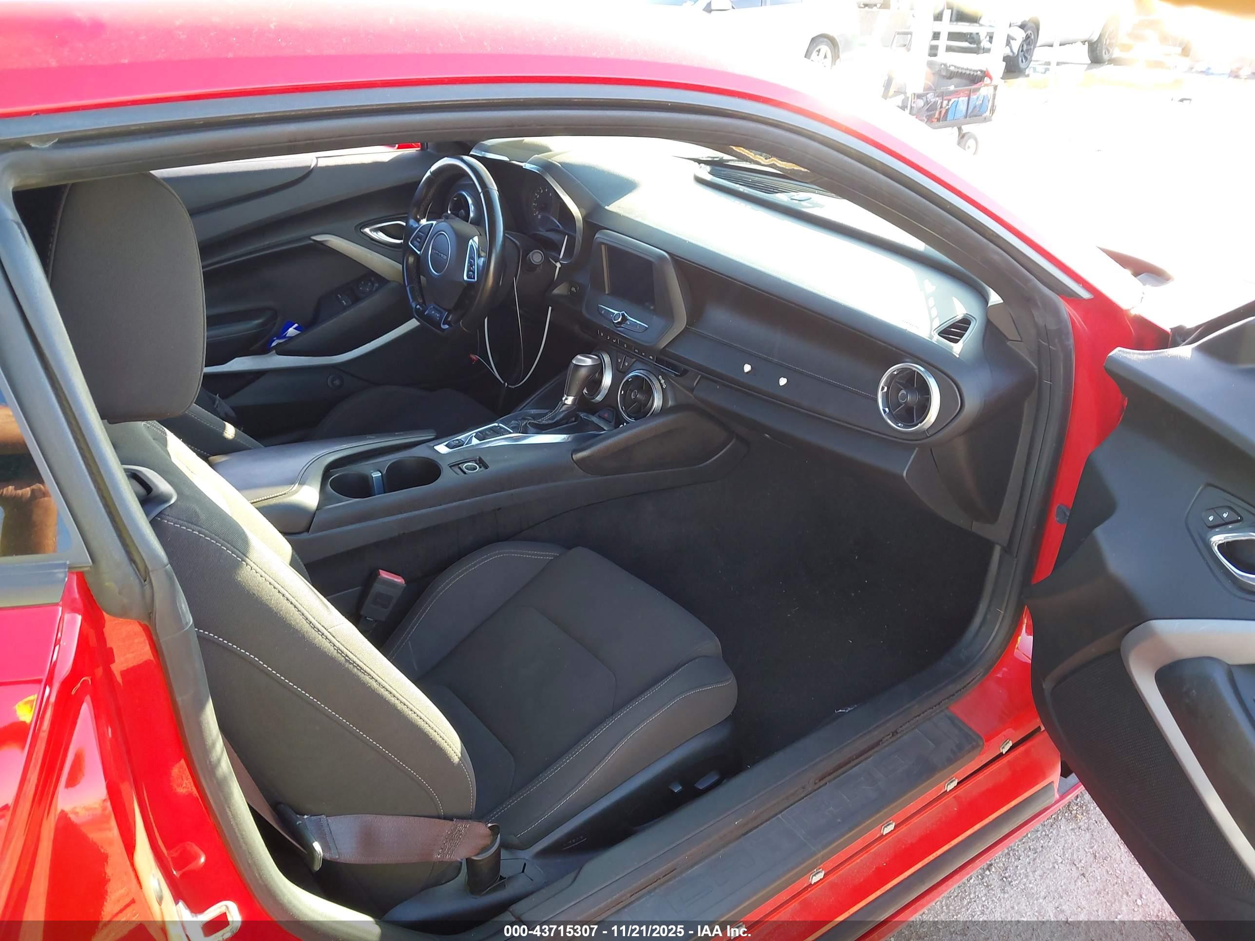 CHEVROLET CAMARO image 5