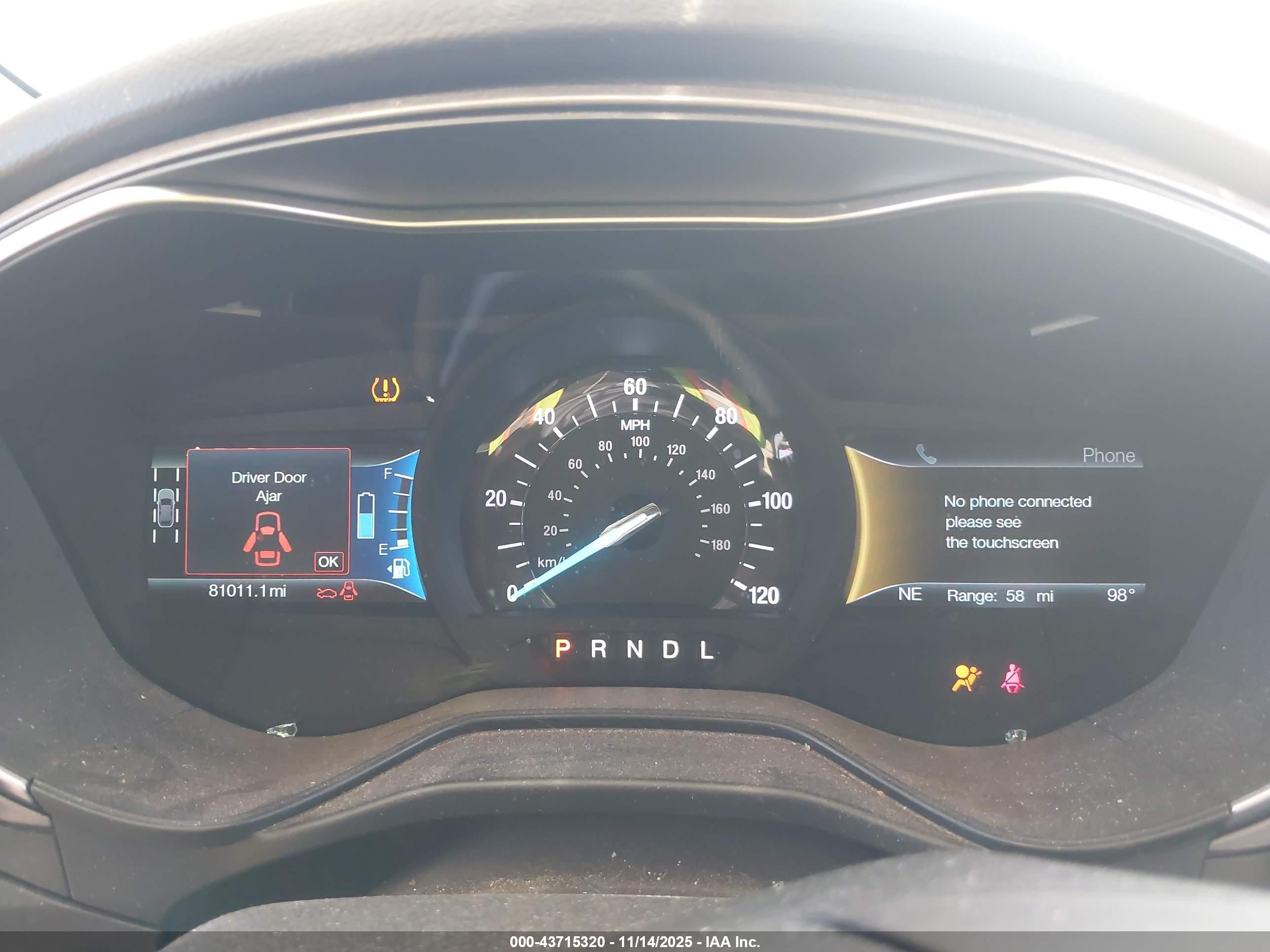 FORD FUSION image 7
