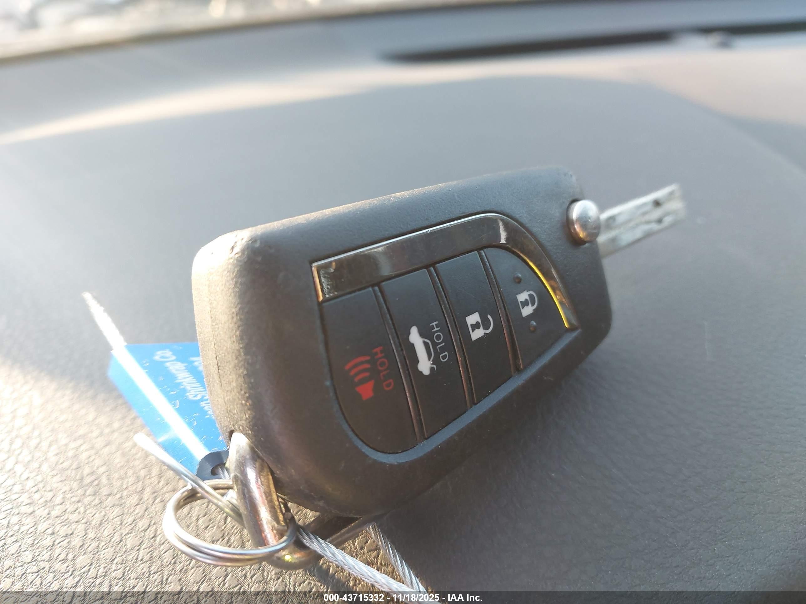 TOYOTA CAMRY image 11
