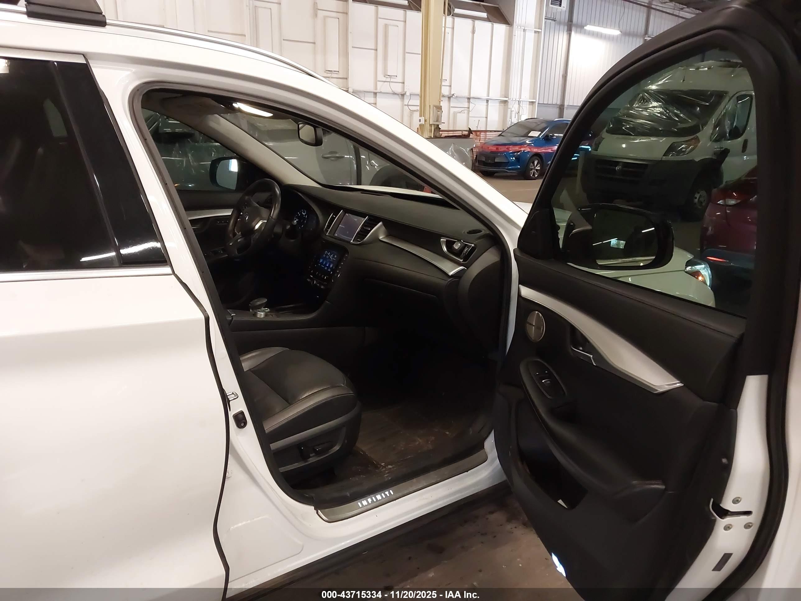 INFINITI QX50 image 5