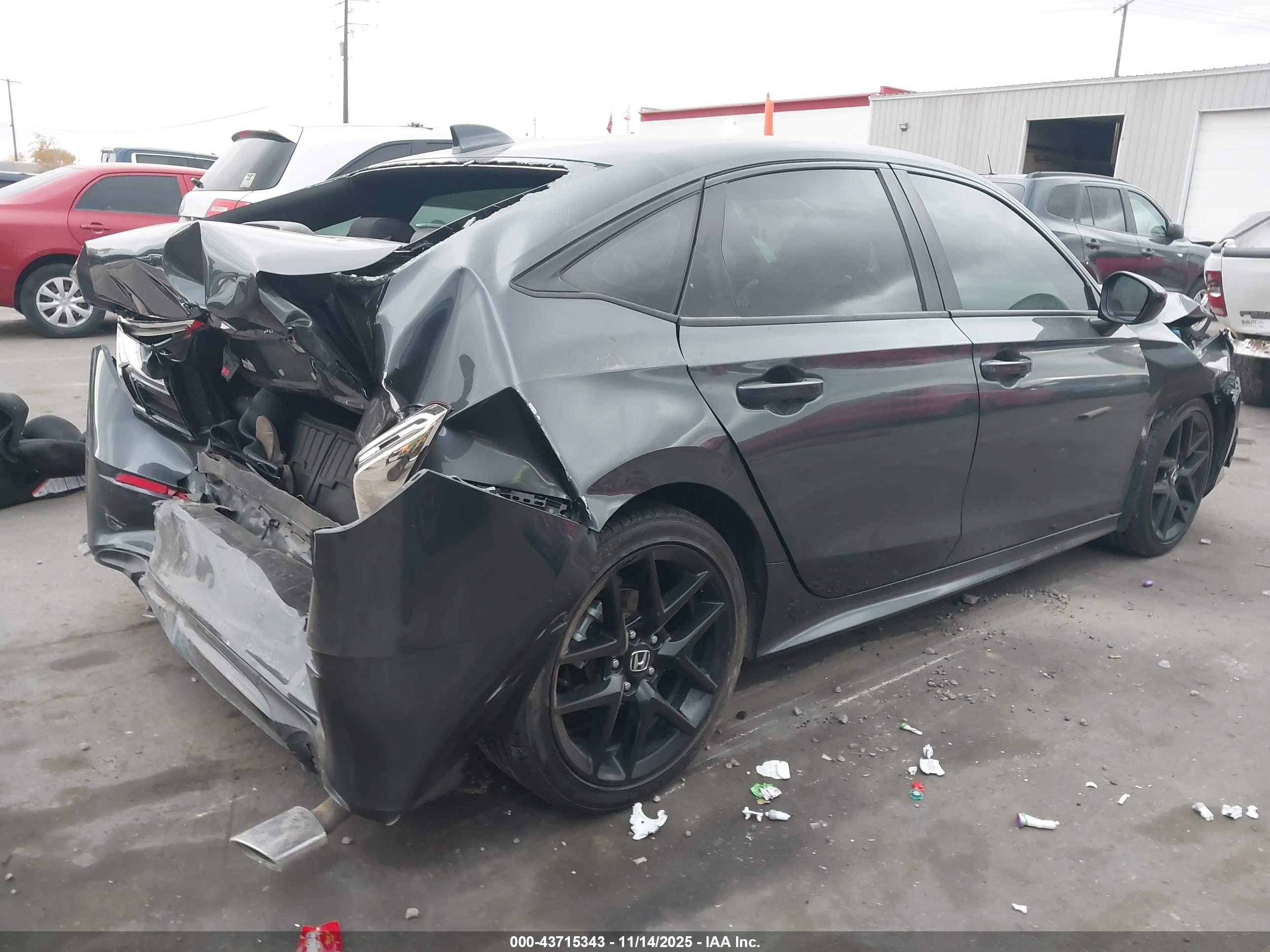 HONDA CIVIC image 4