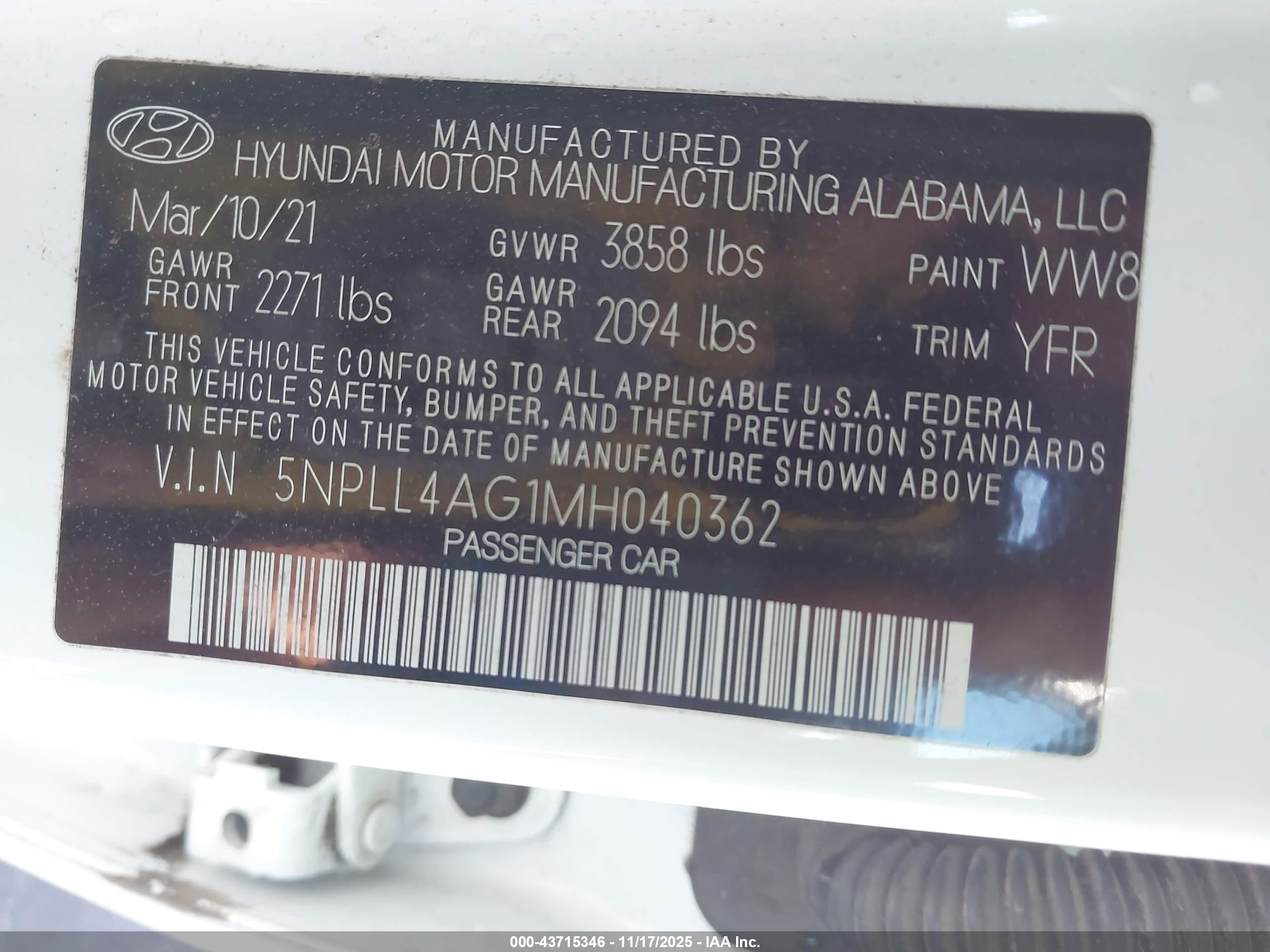 HYUNDAI ELANTRA image 9