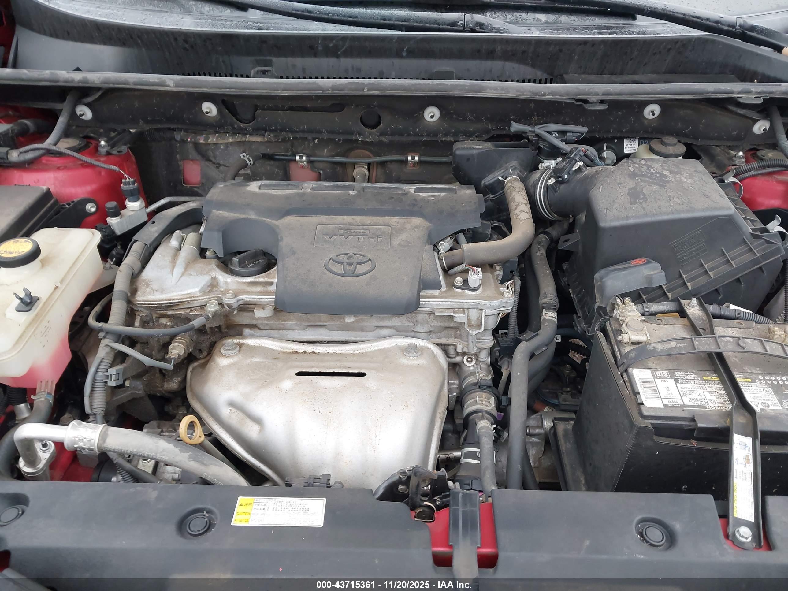 TOYOTA RAV4 image 10