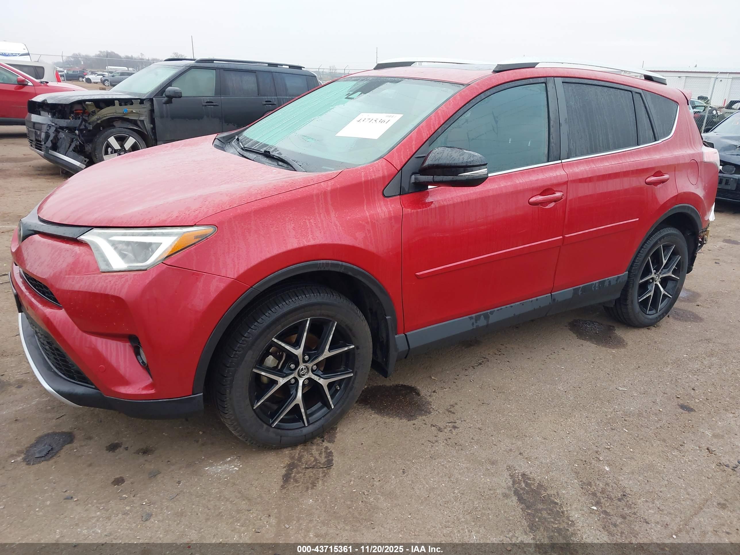 TOYOTA RAV4 image 2
