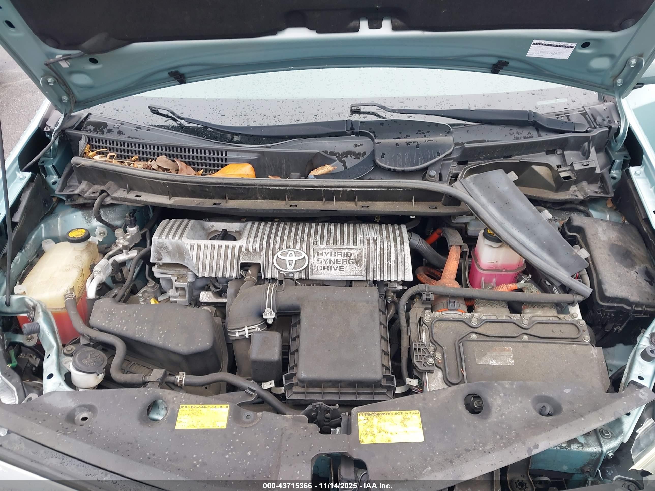 TOYOTA PRIUS image 10