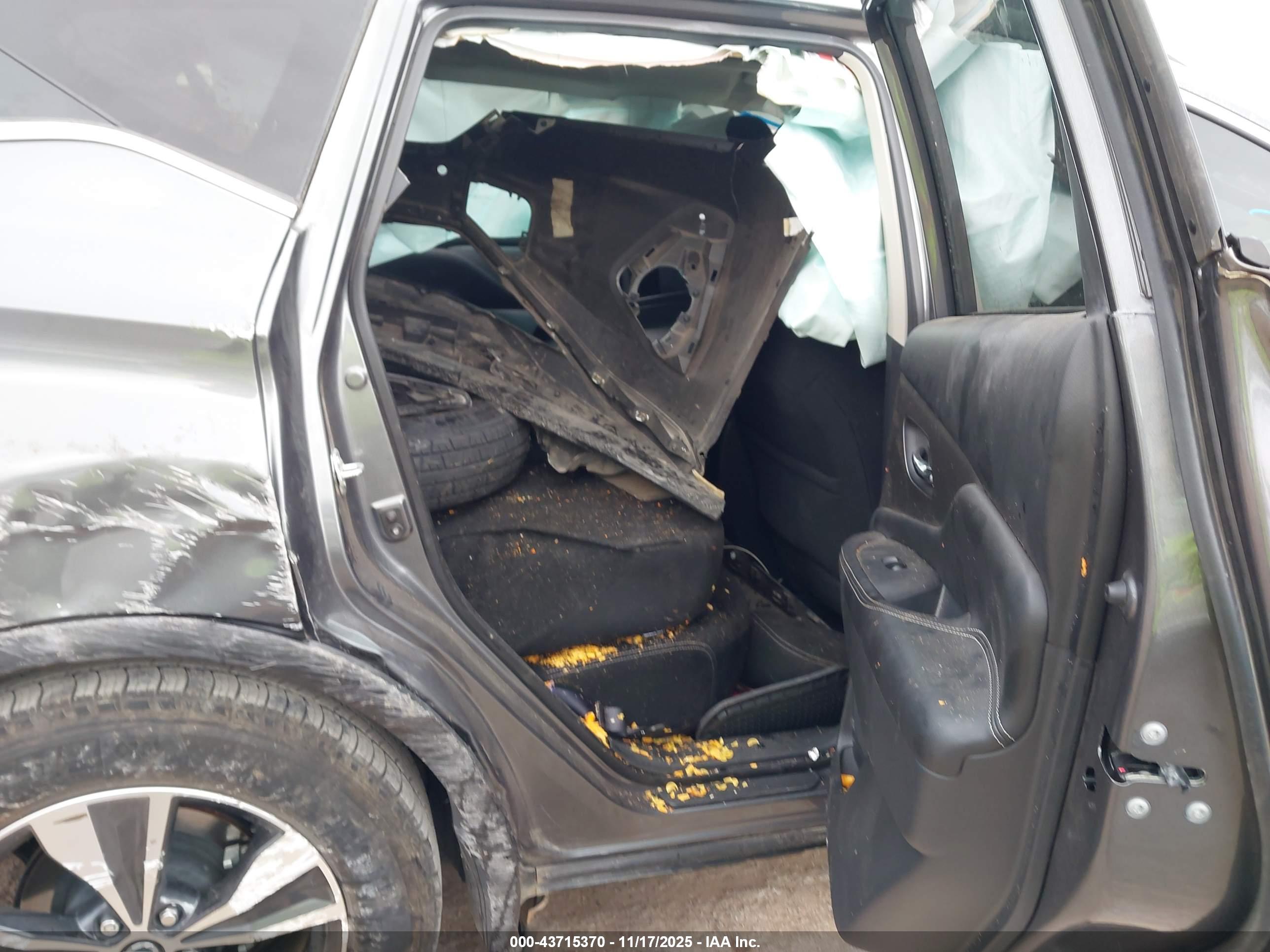 NISSAN MURANO image 8