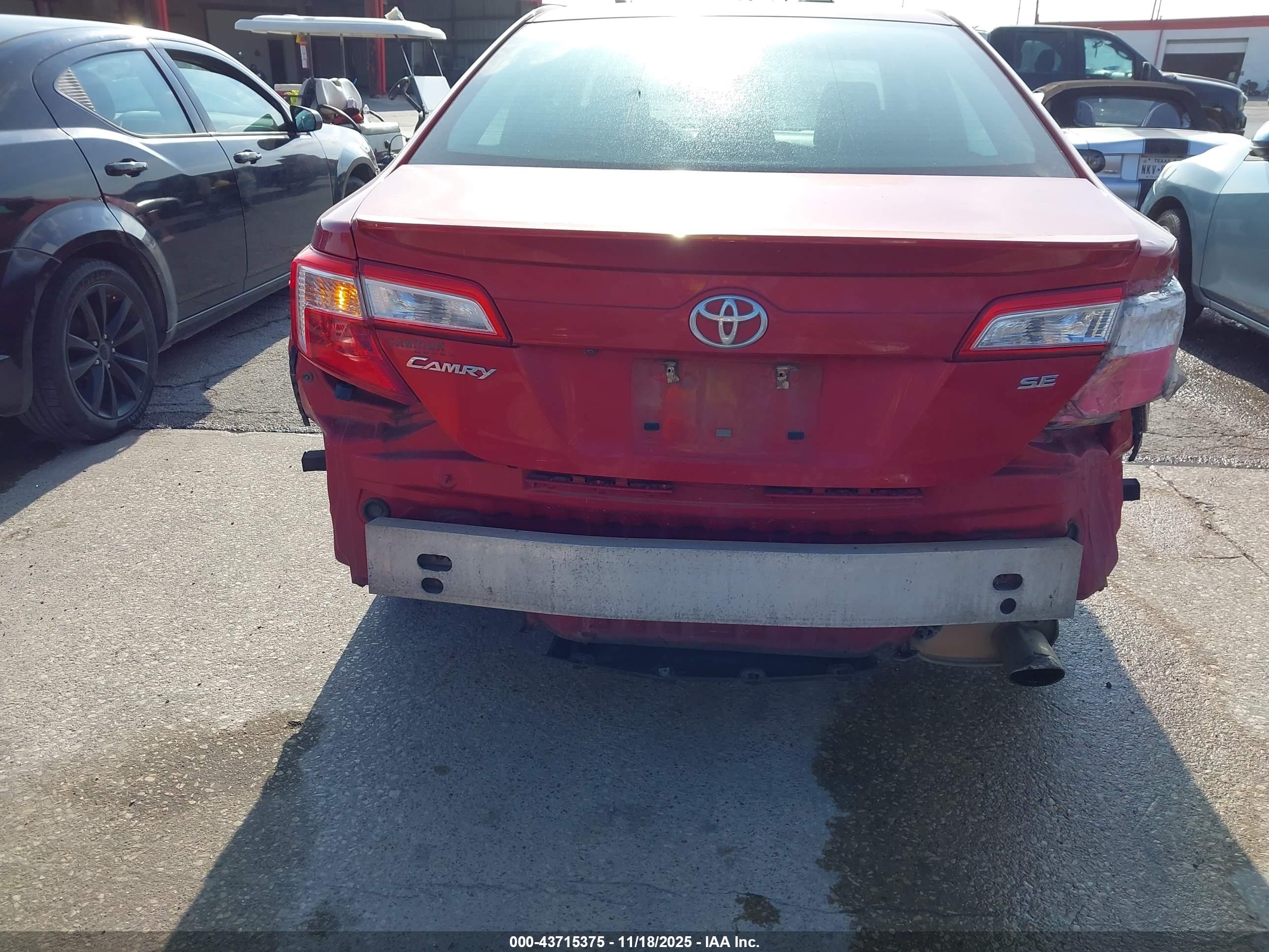 TOYOTA CAMRY image 6
