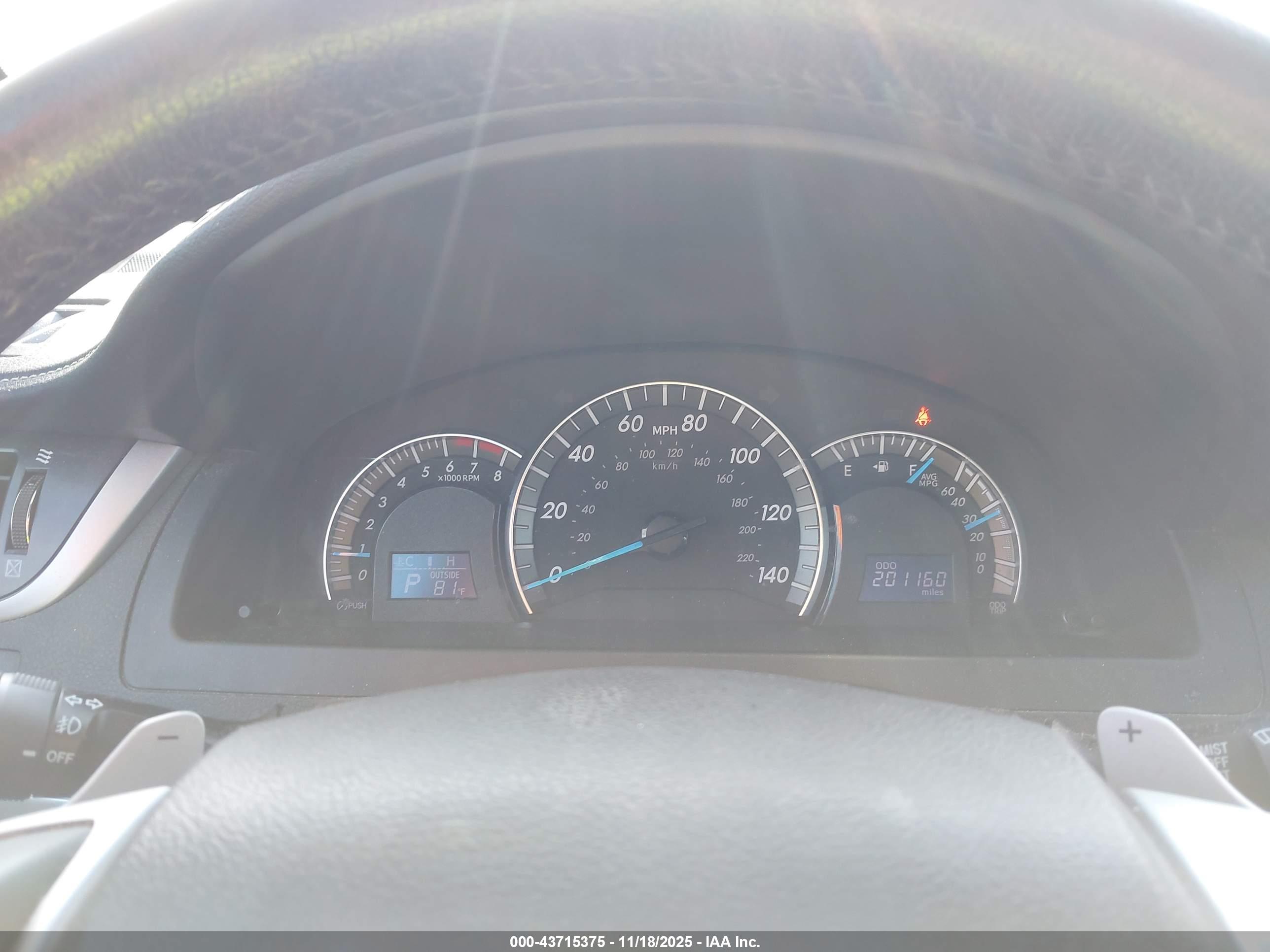 TOYOTA CAMRY image 7