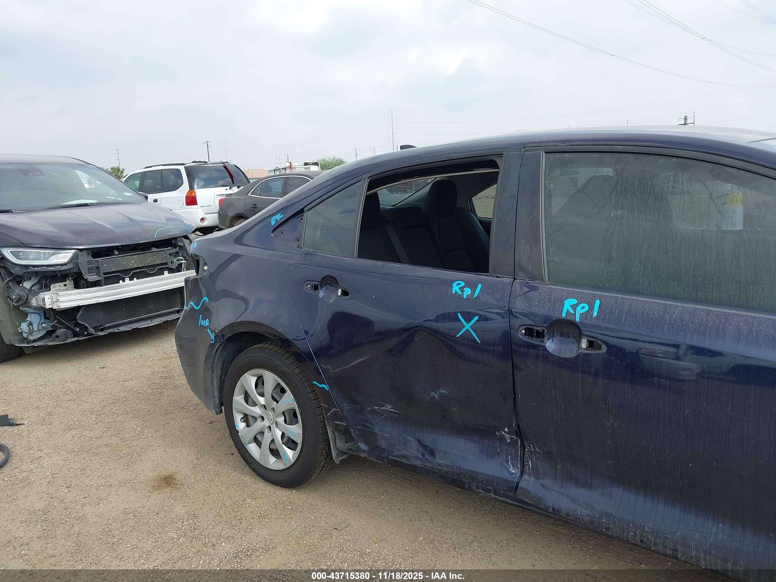 TOYOTA COROLLA image 6