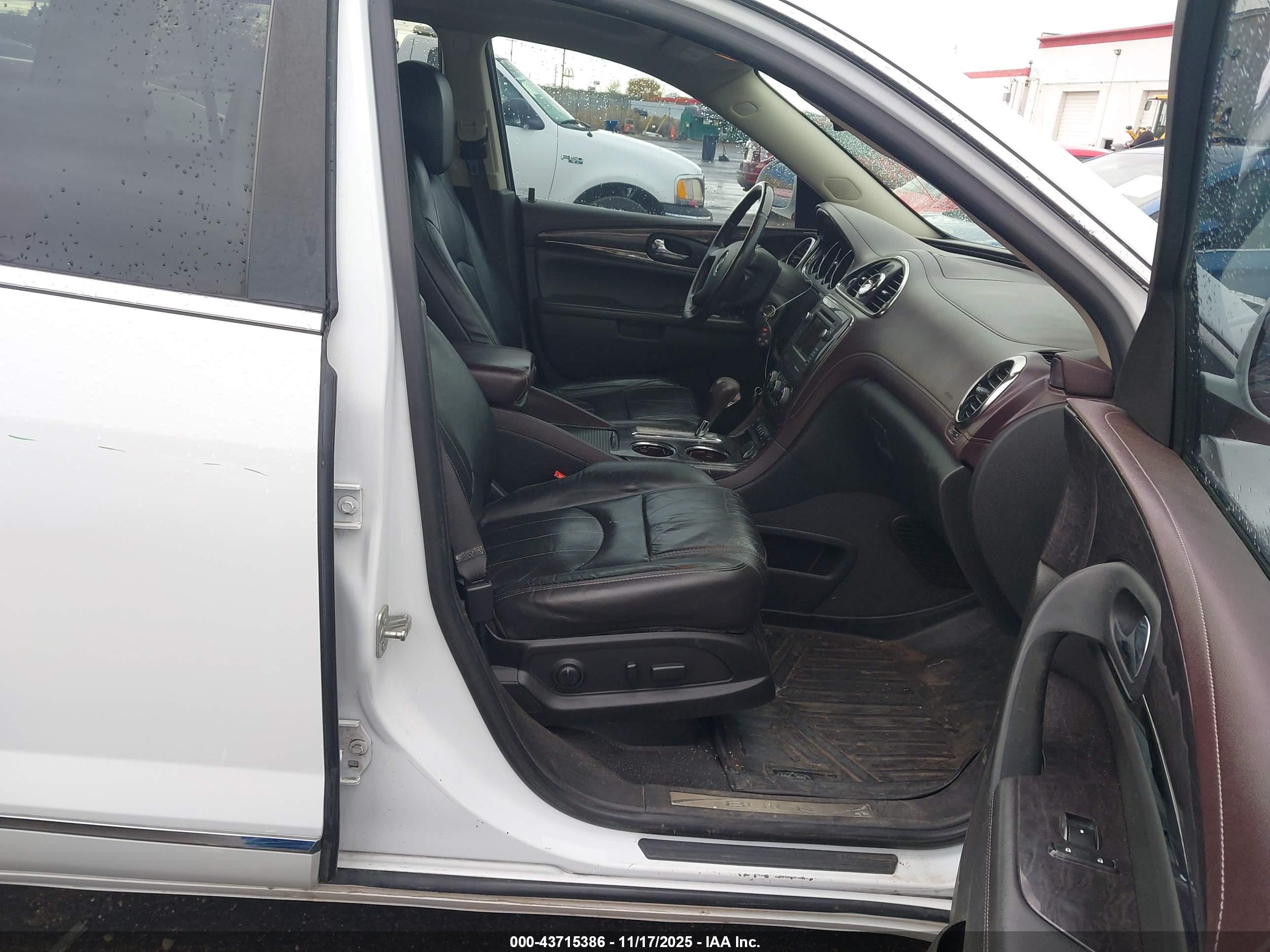 BUICK ENCLAVE image 5