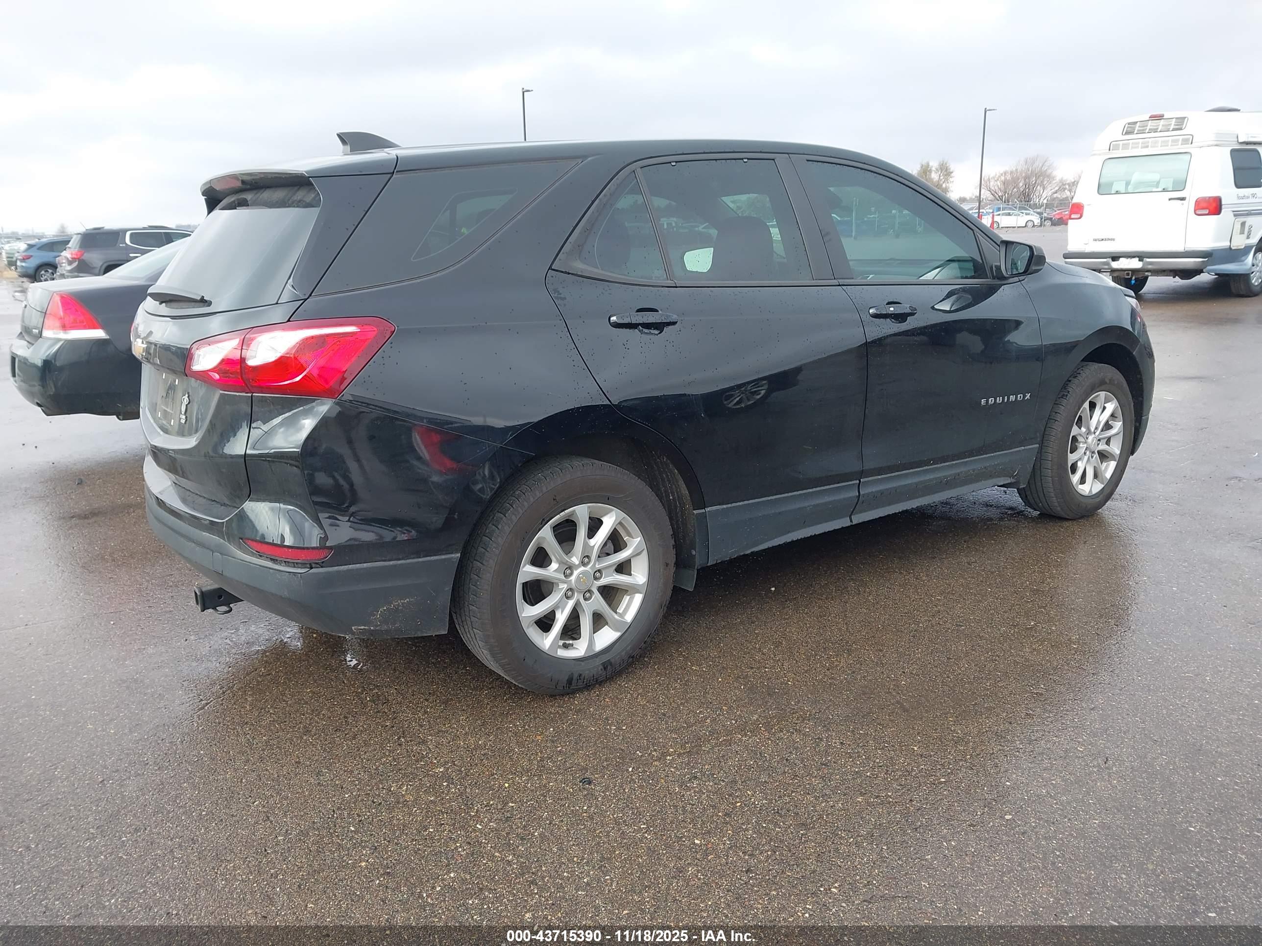 CHEVROLET EQUINOX image 4