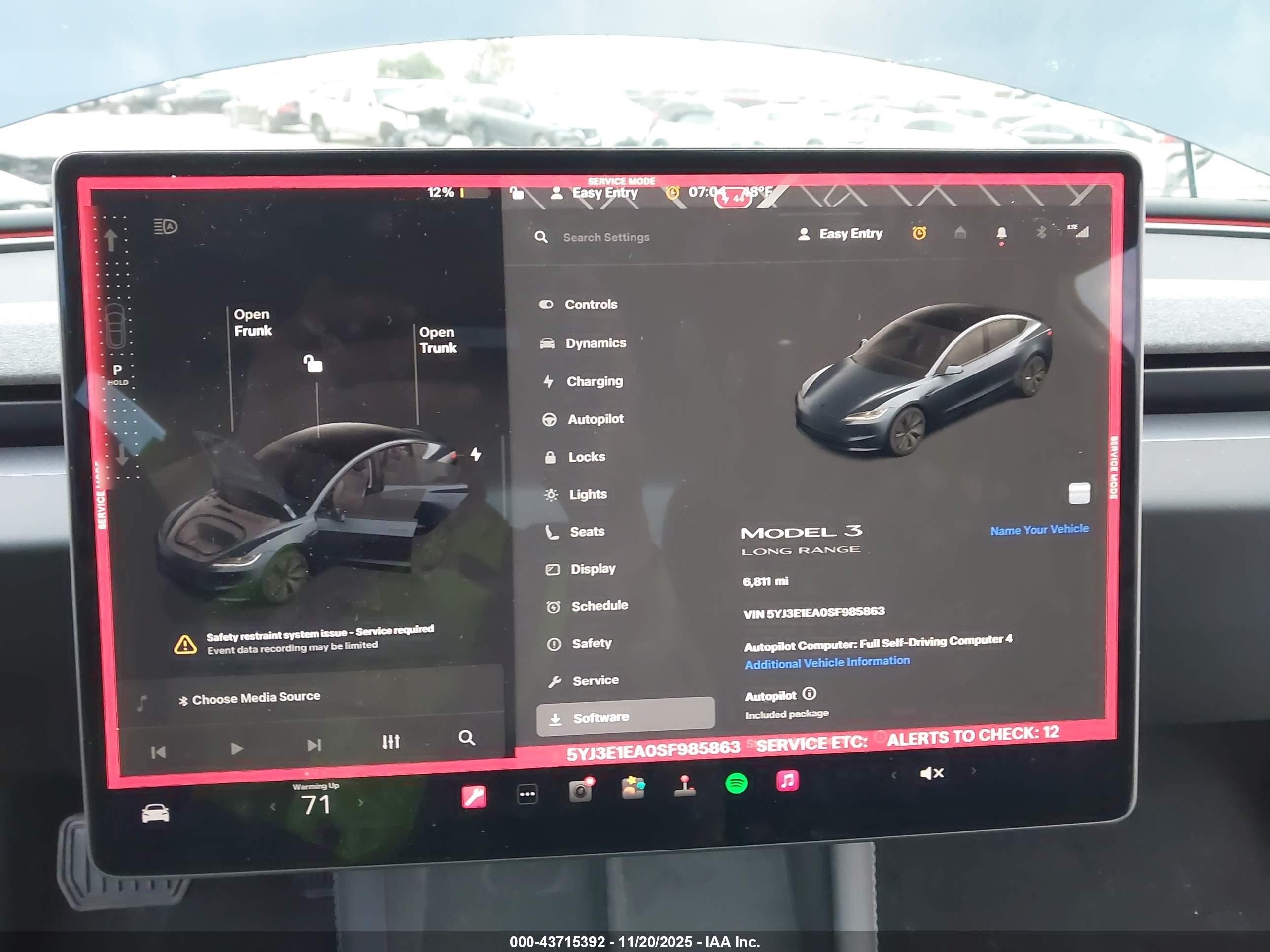 TESLA MODEL image 7