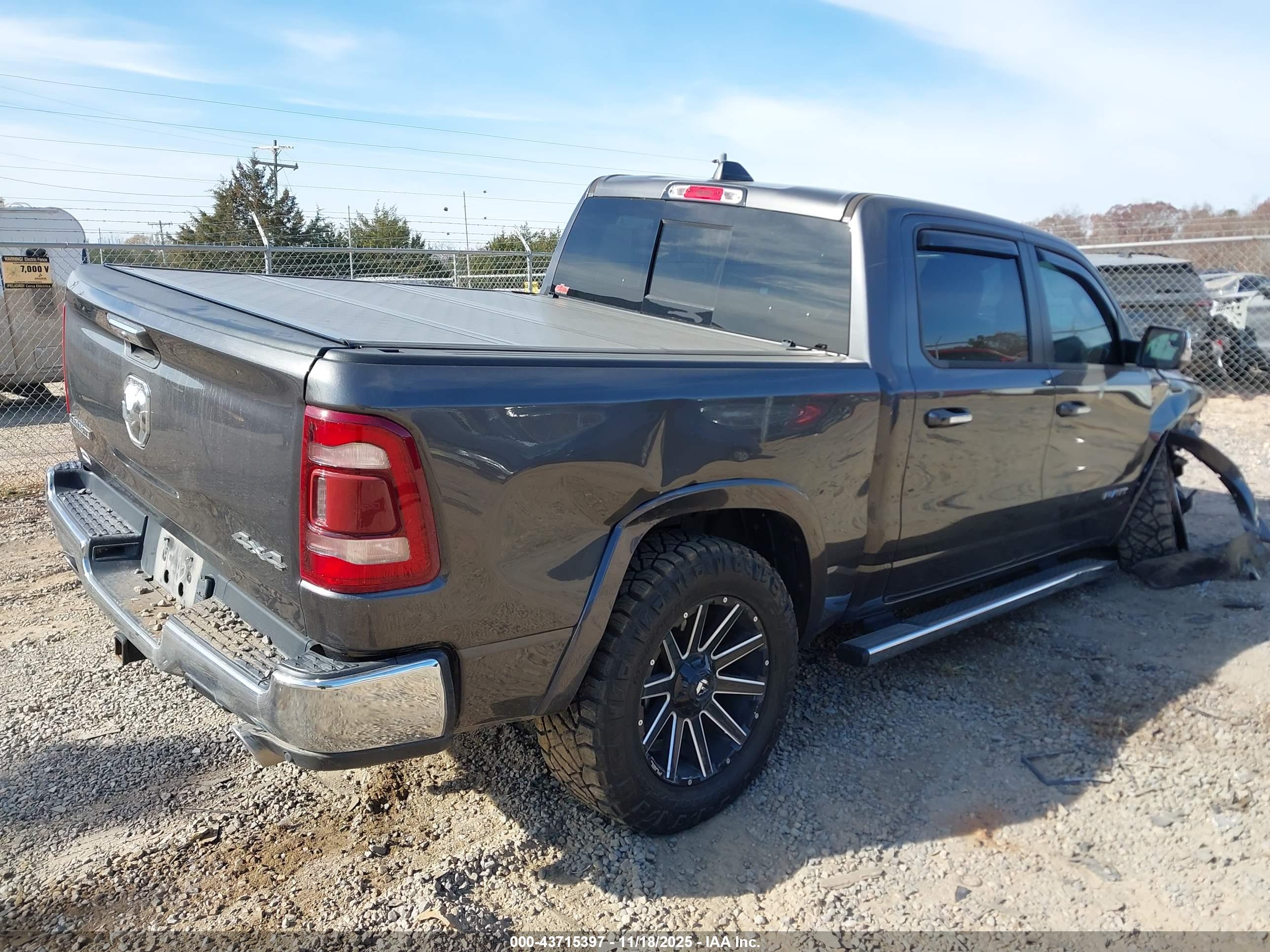 RAM 1500 image 4