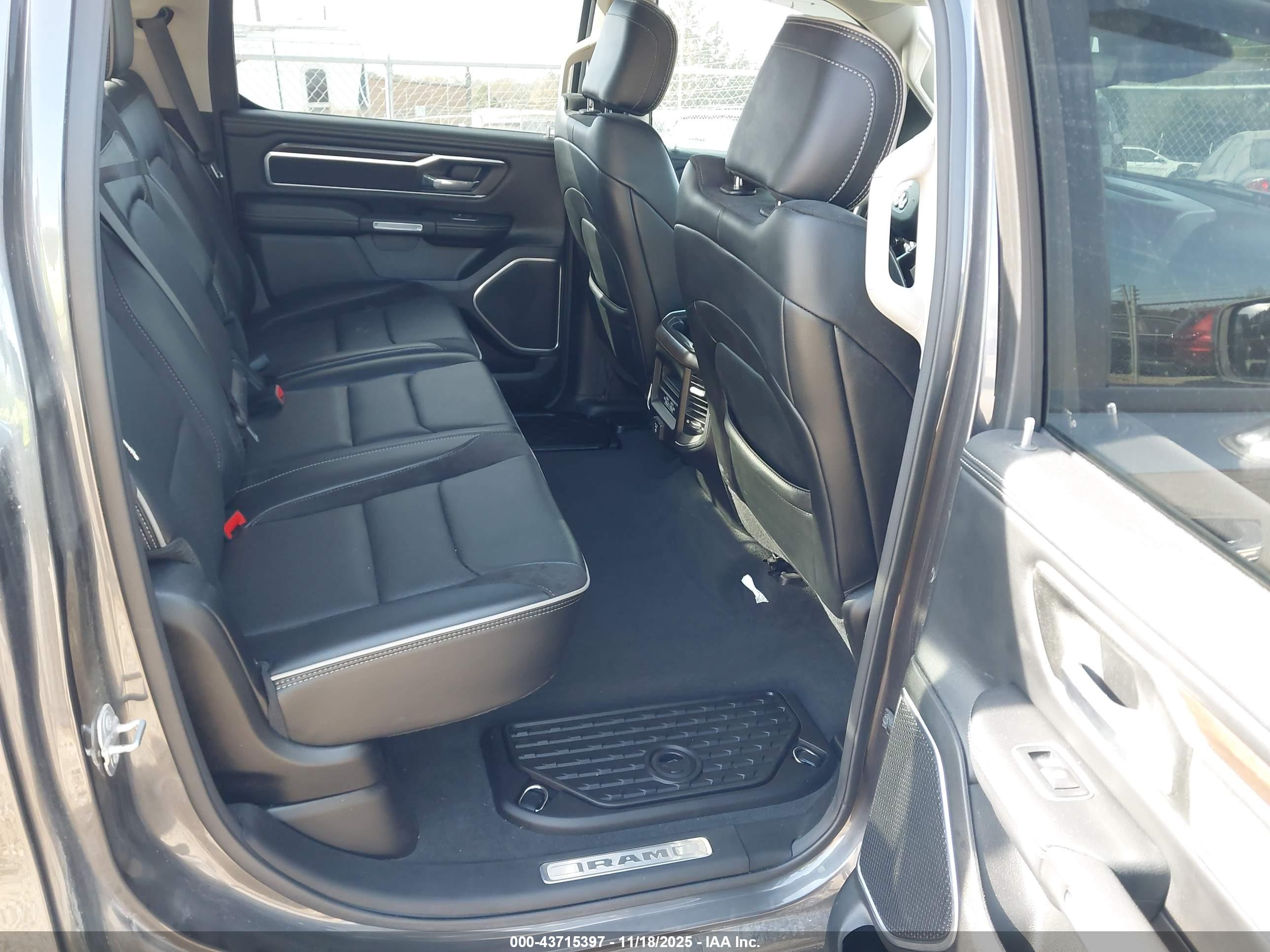 RAM 1500 image 8