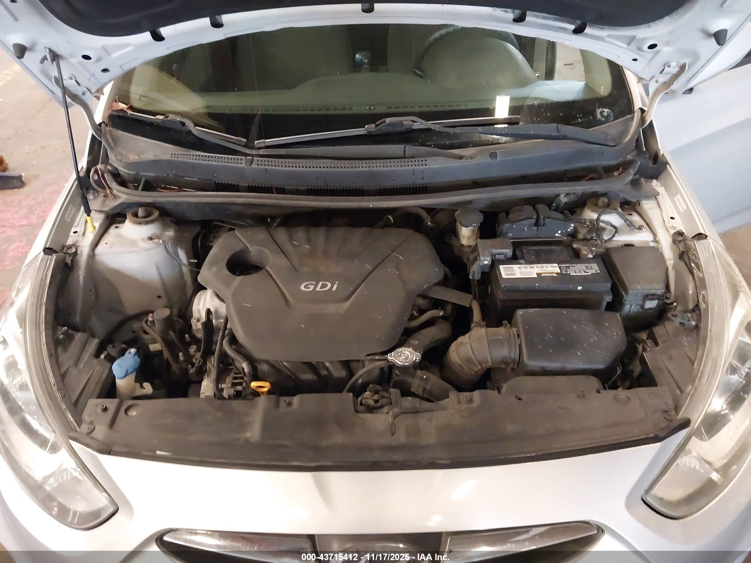 HYUNDAI ACCENT image 10