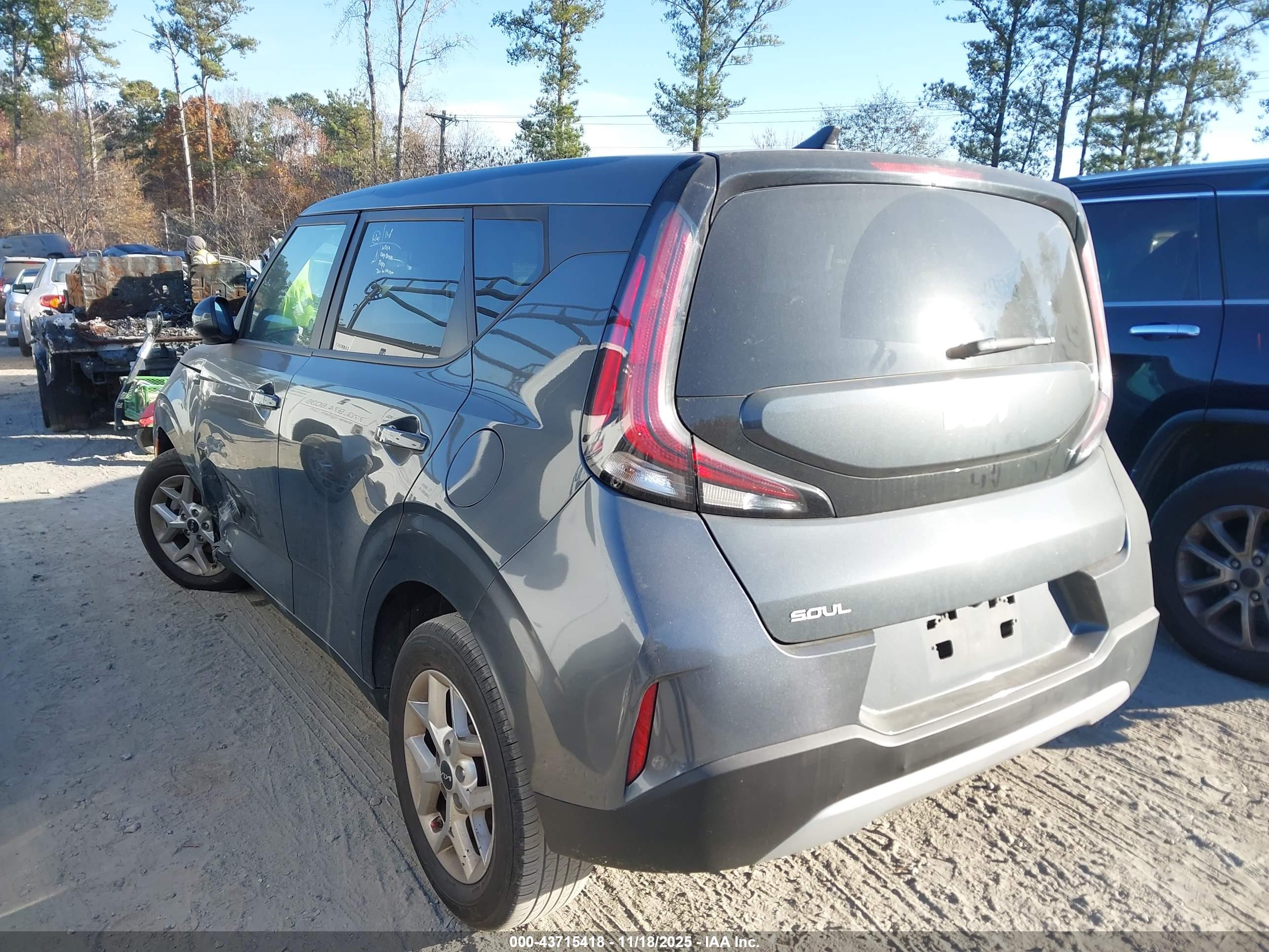 KIA SOUL image 3