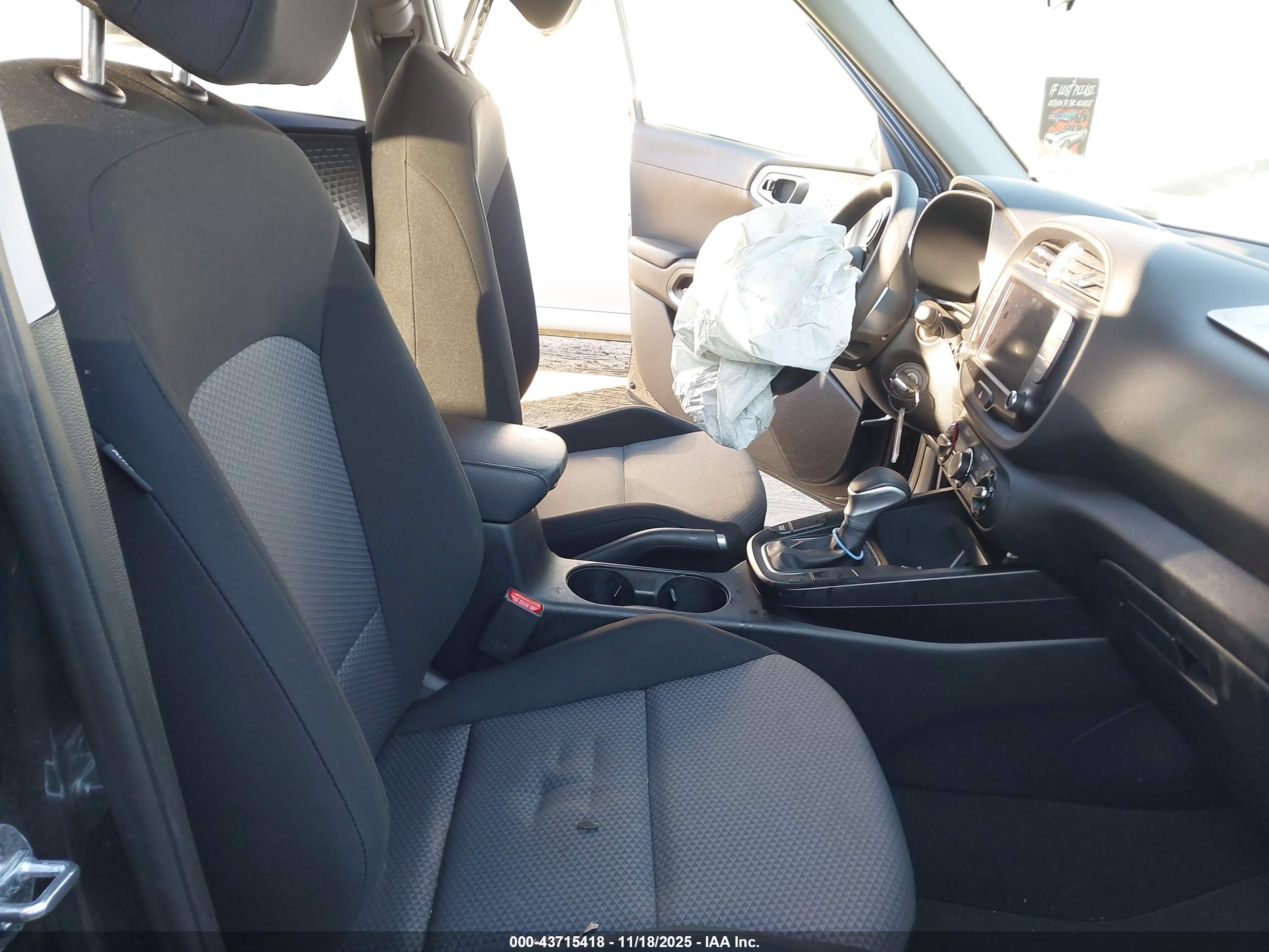 KIA SOUL image 5