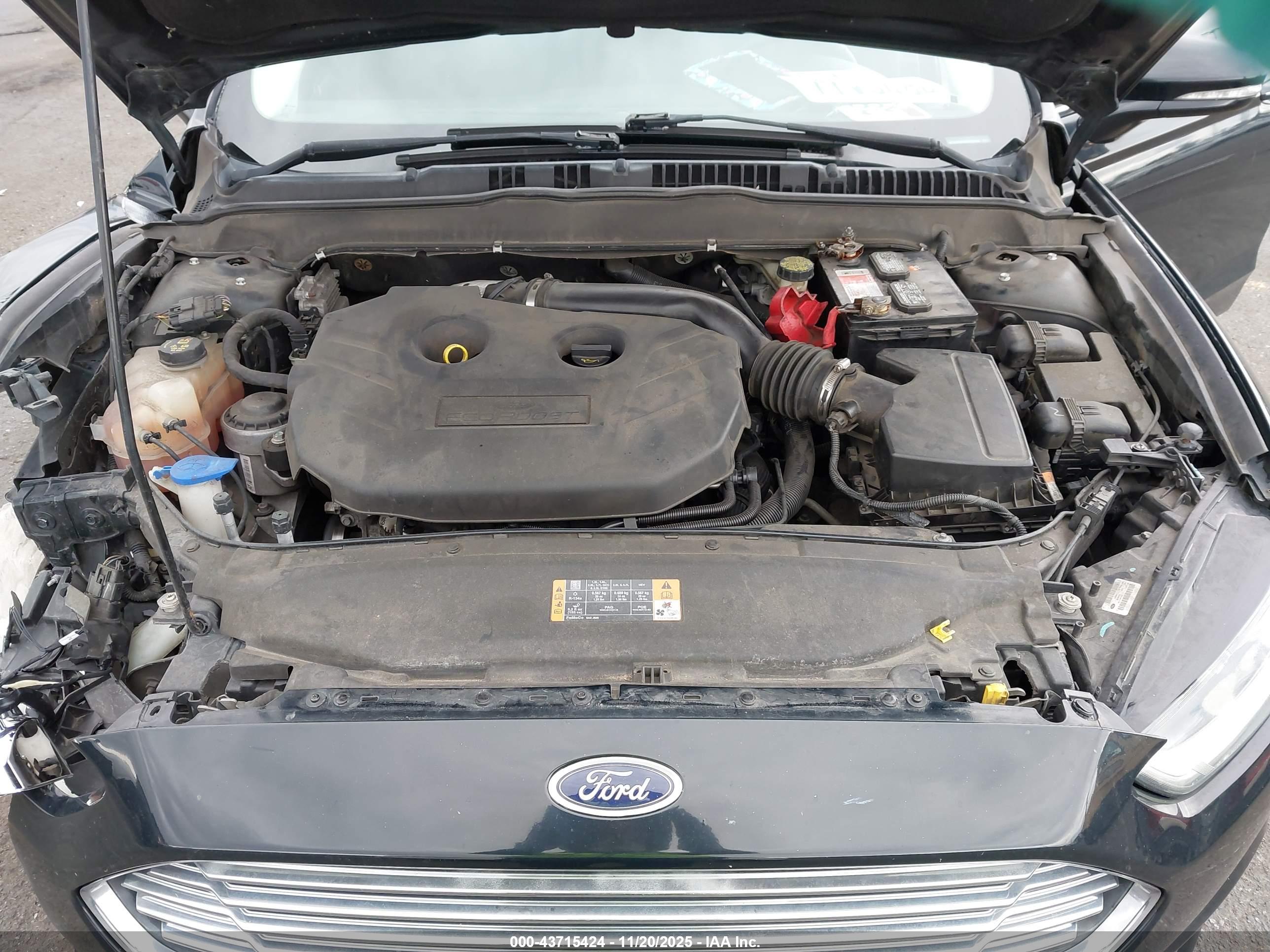 FORD FUSION image 10